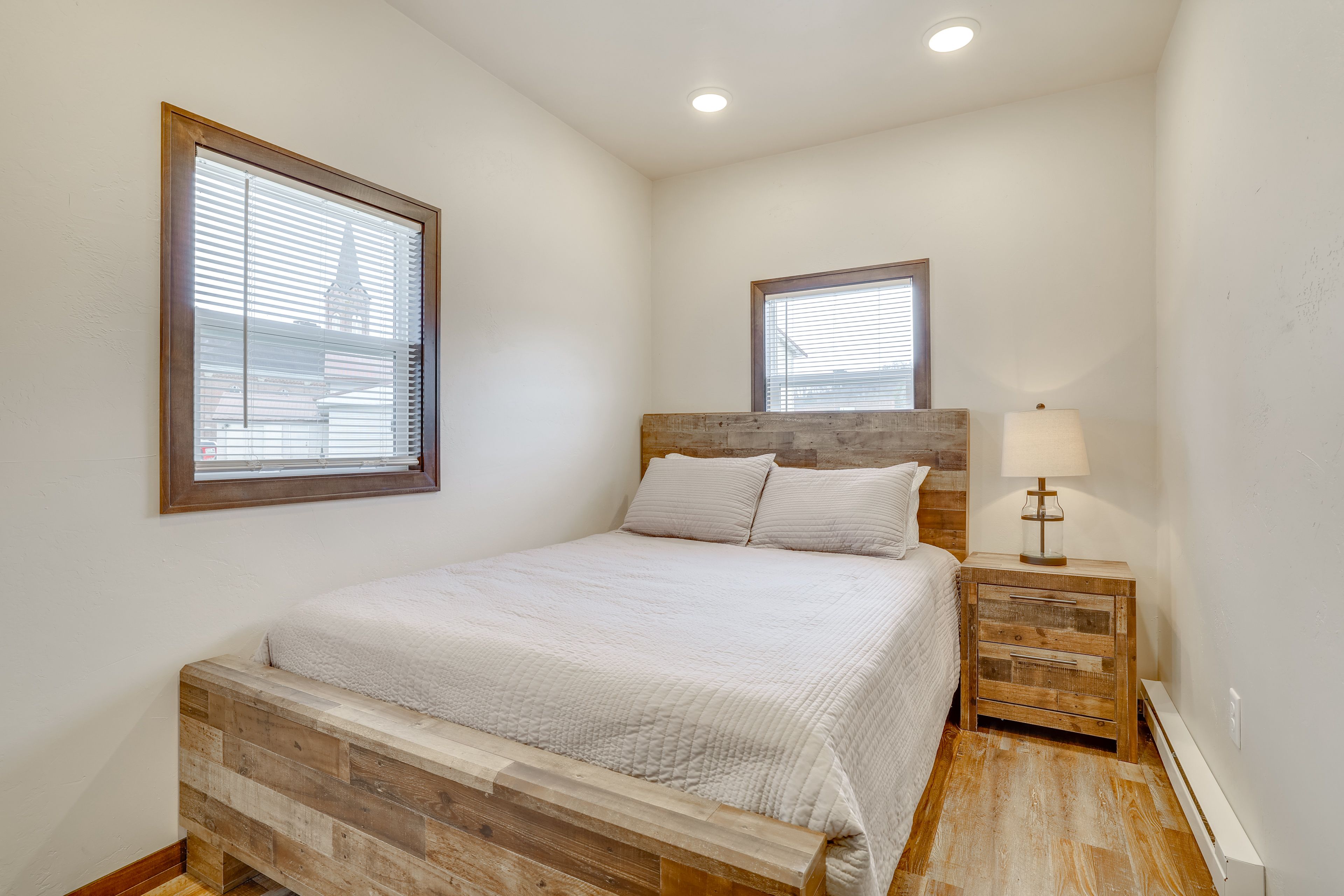 Bedroom 1 | Queen Bed | Linens Provided