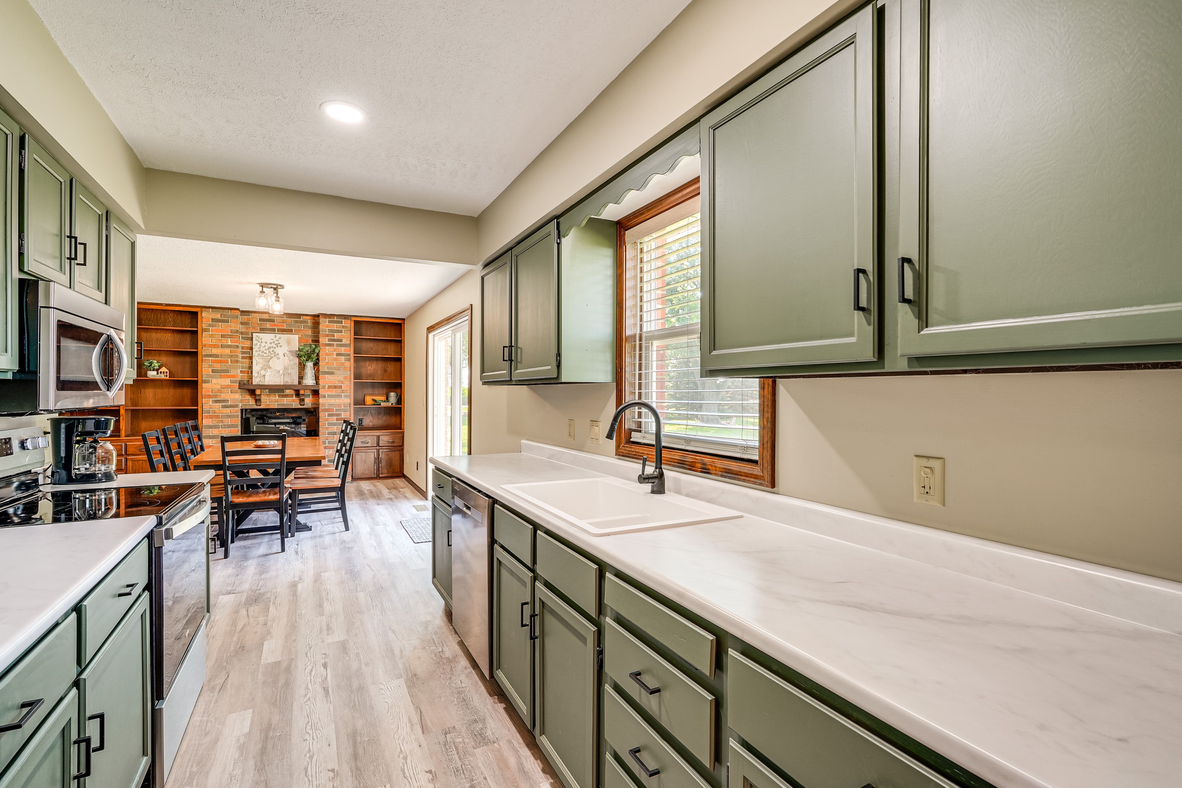 Interior | Central Heating & A/C | In-Unit Laundry