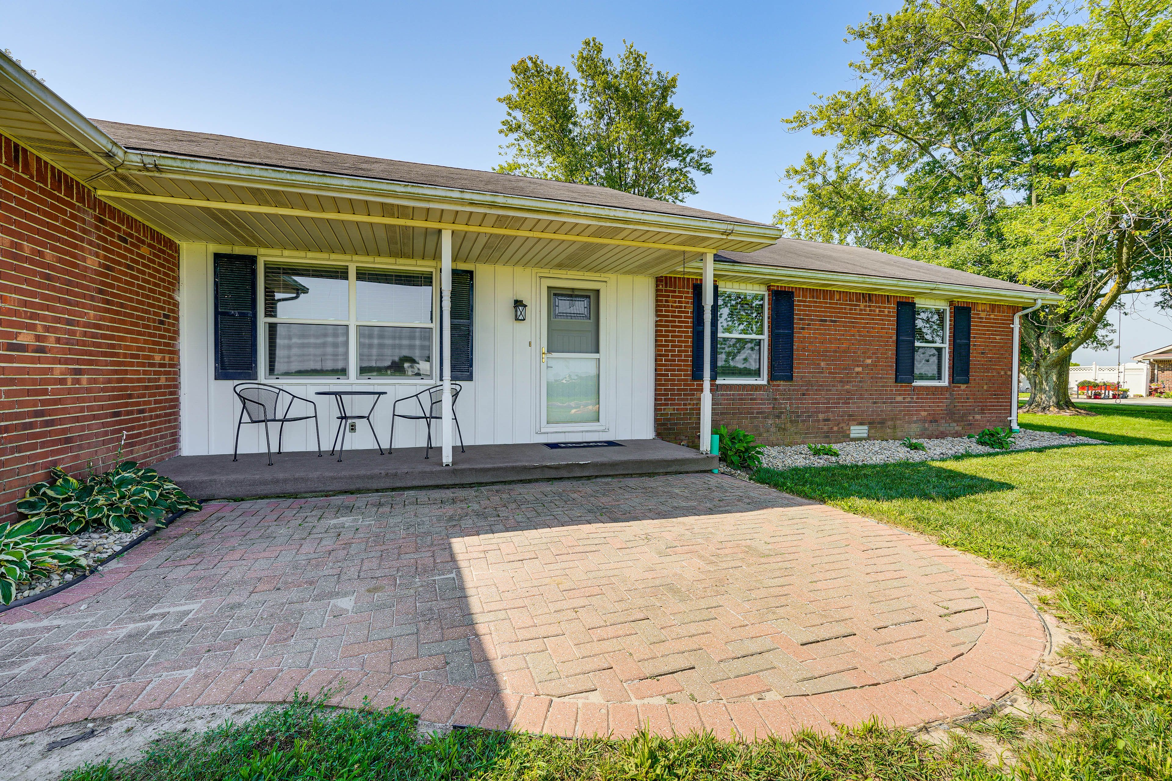 Furnished Porch | Single-Story House | 12 Mi to Downtown Kokomo