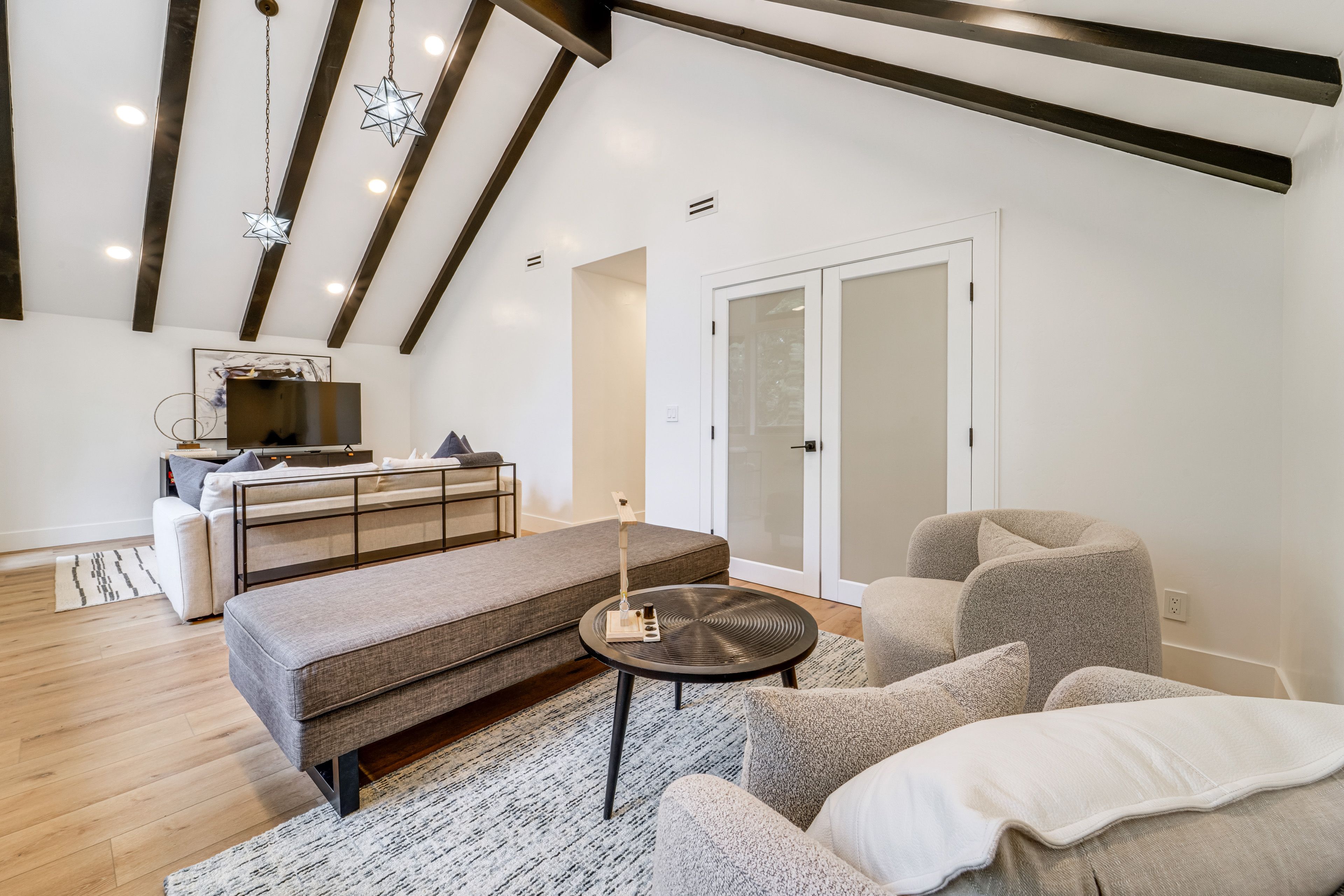 Lounge Area | 2nd Floor | Smart TV