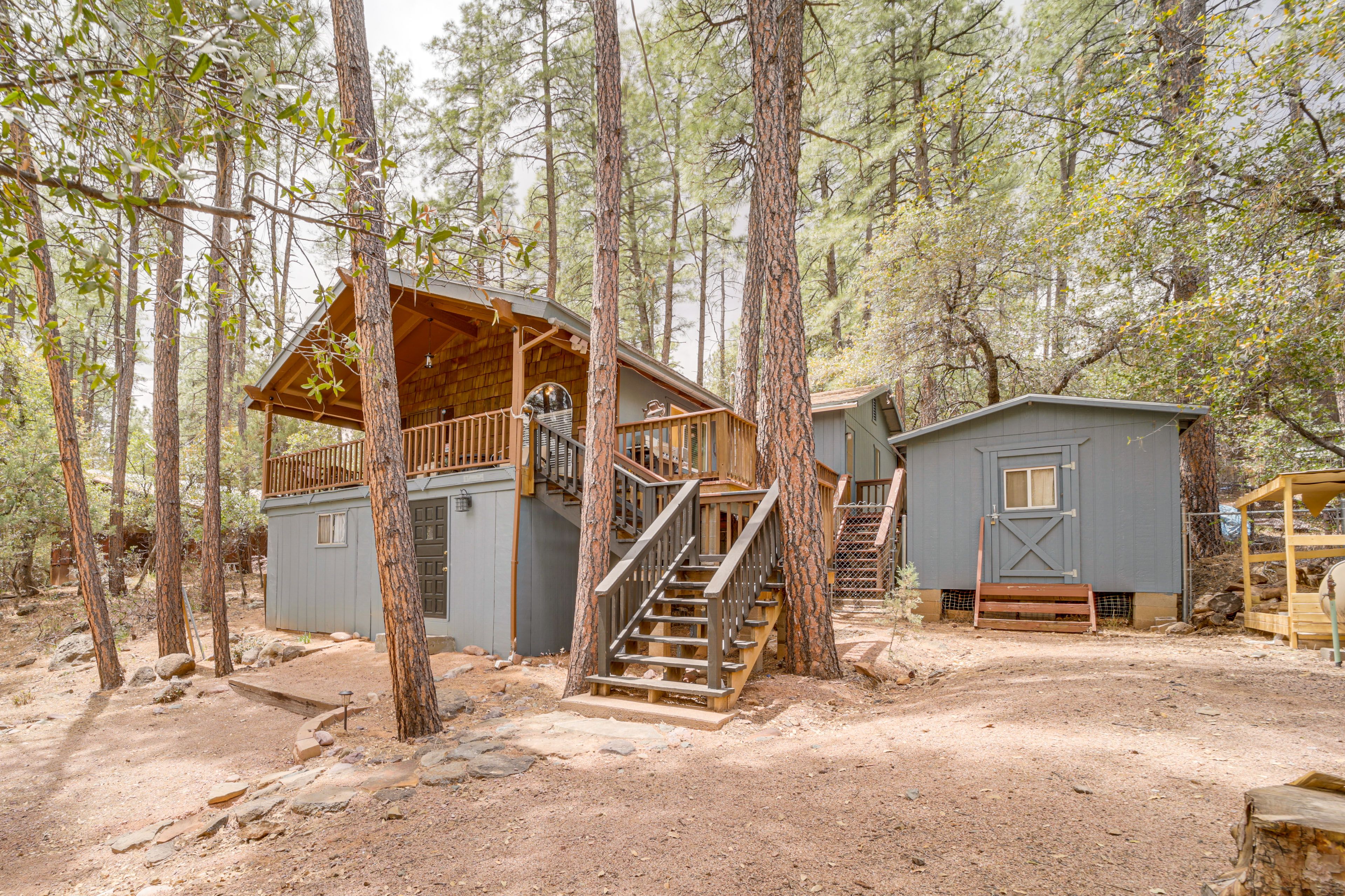 Property Exterior | Single-Story Cabin