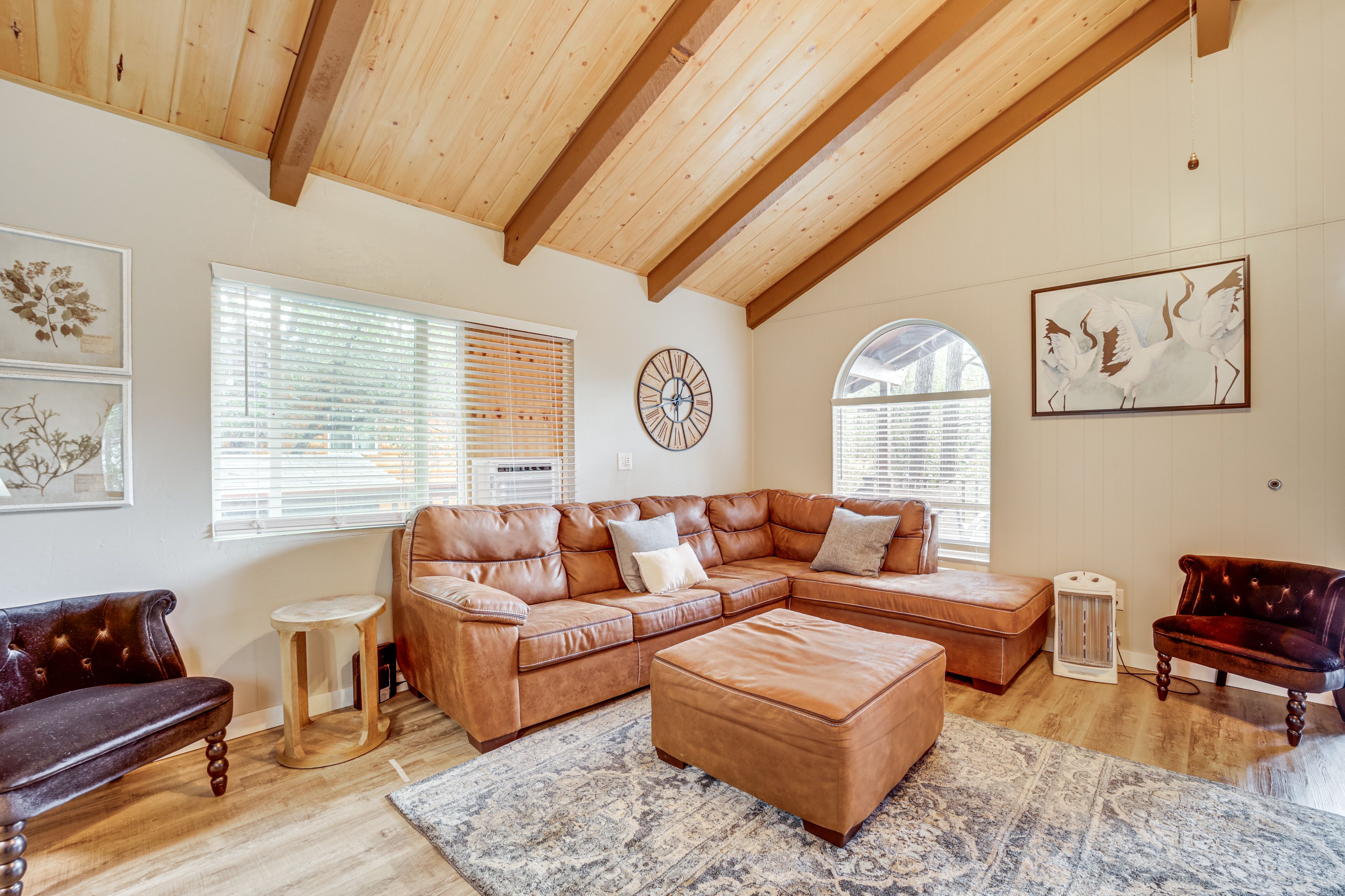 Pine Vacation Rental | 3BR | 2BA | Stairs to Enter | 1,200 Sq Ft
