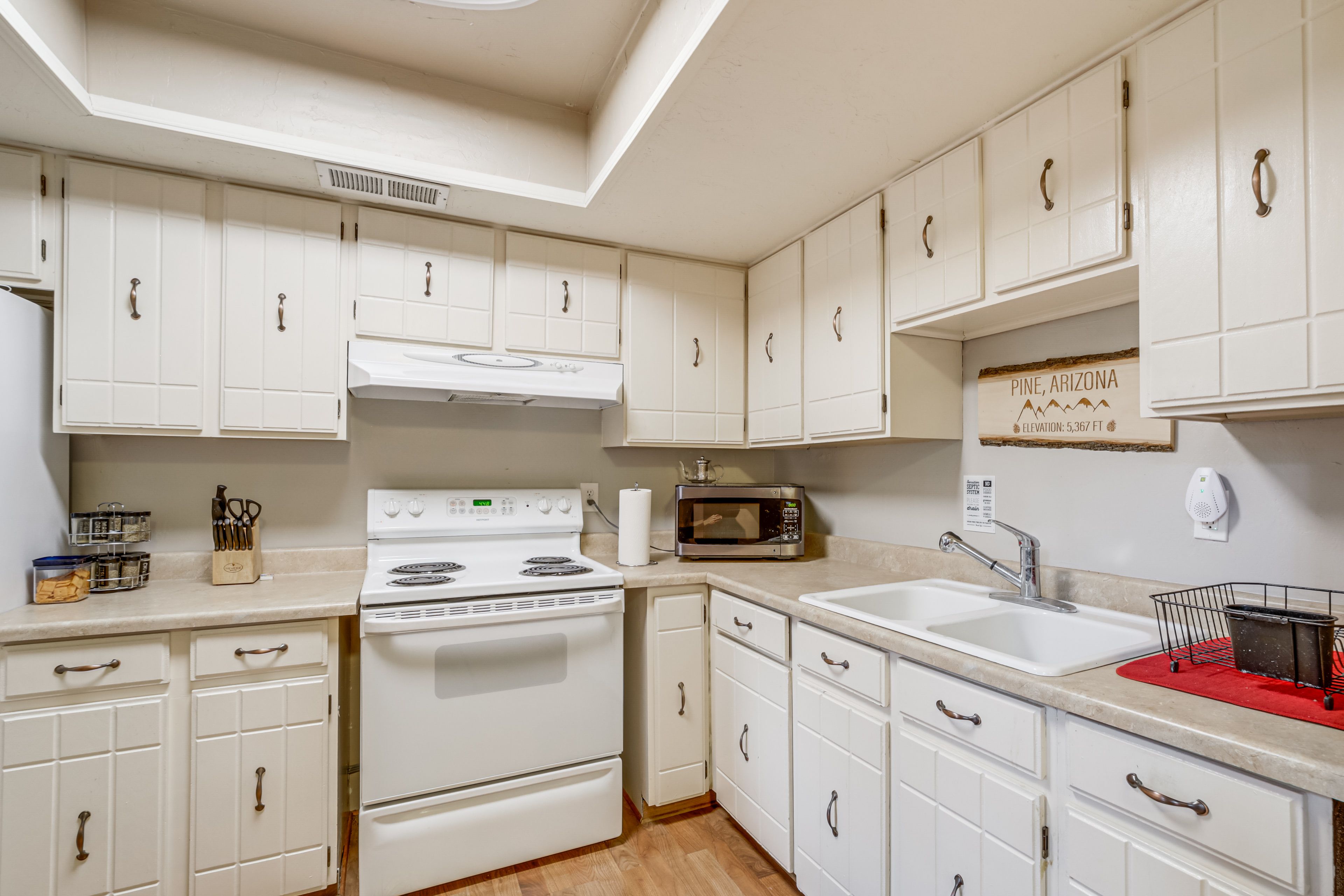 Kitchen | Microwave