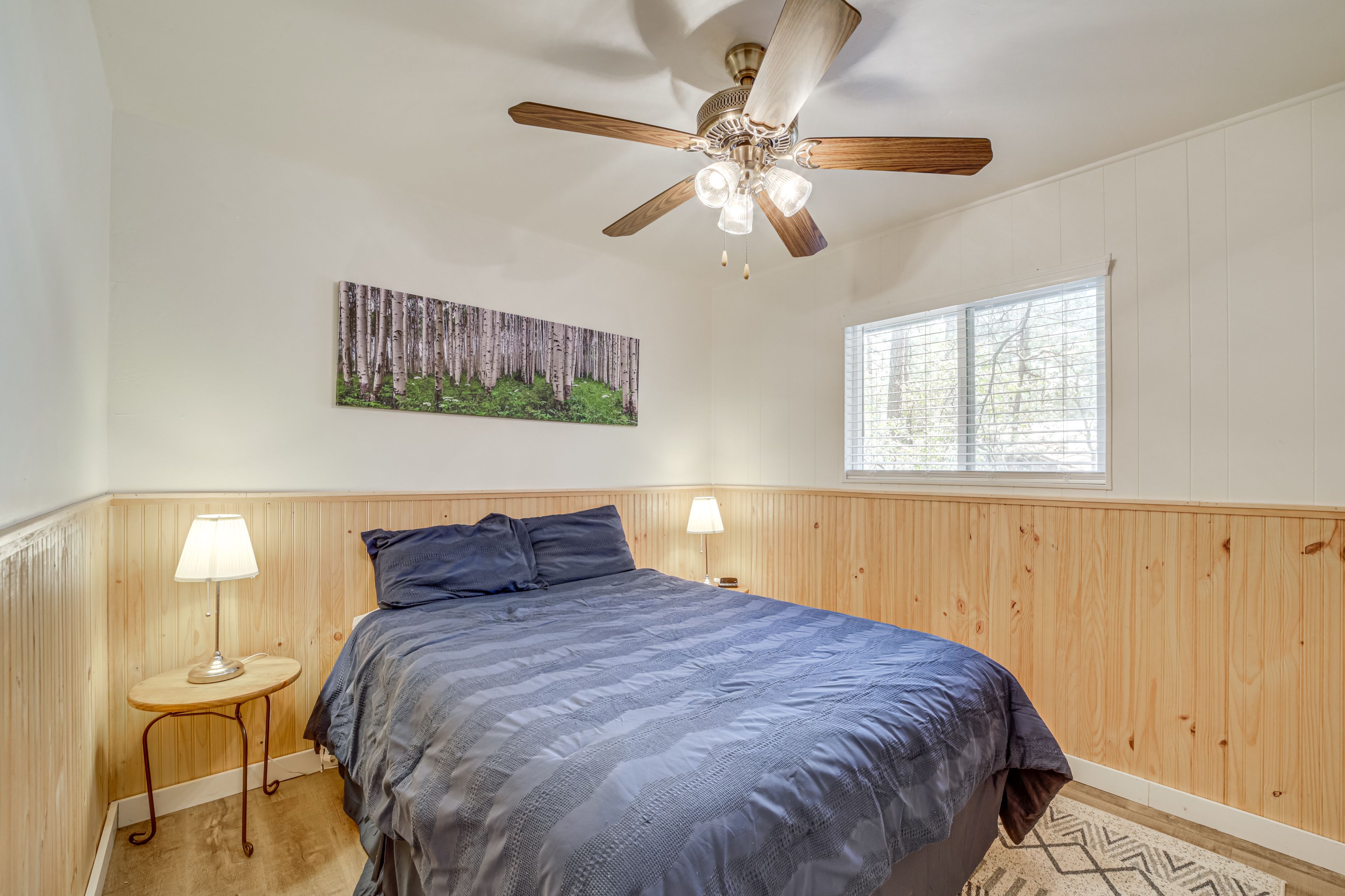 Bedroom 2 | Queen Bed