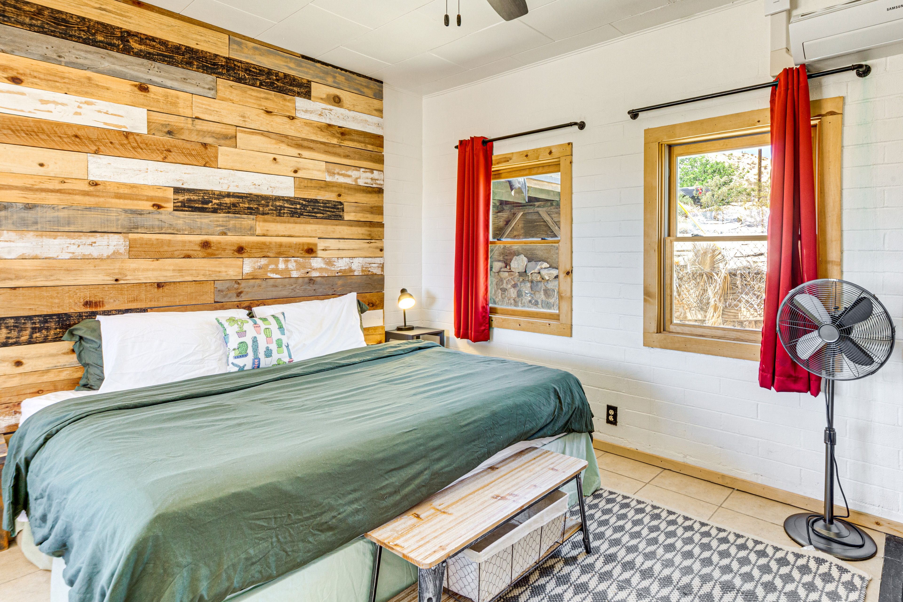Bedroom 1 | King Bed | Linens Provided