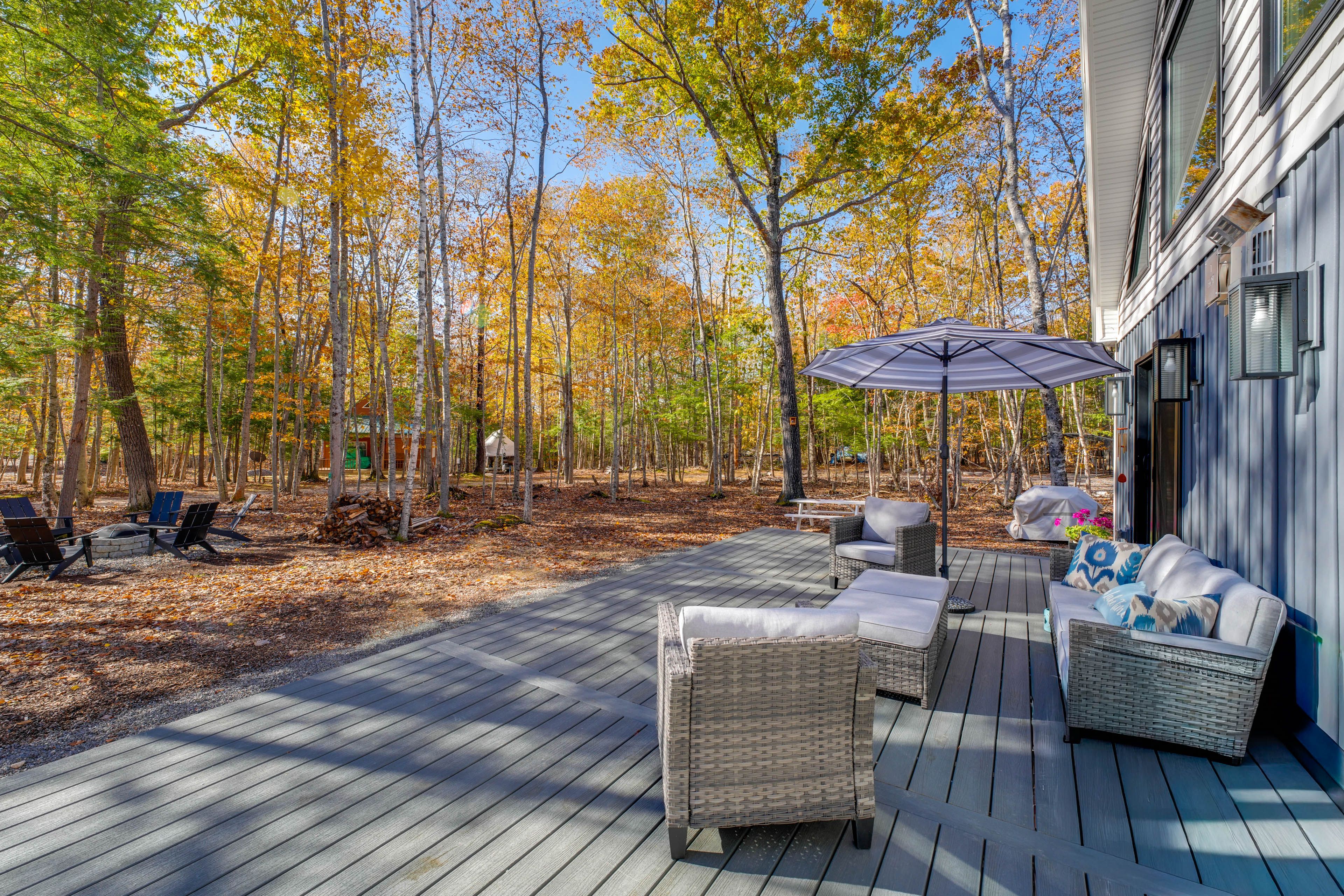 House Exterior | Furnished Deck | Gas Grill | Picnic Table | Fire Pit