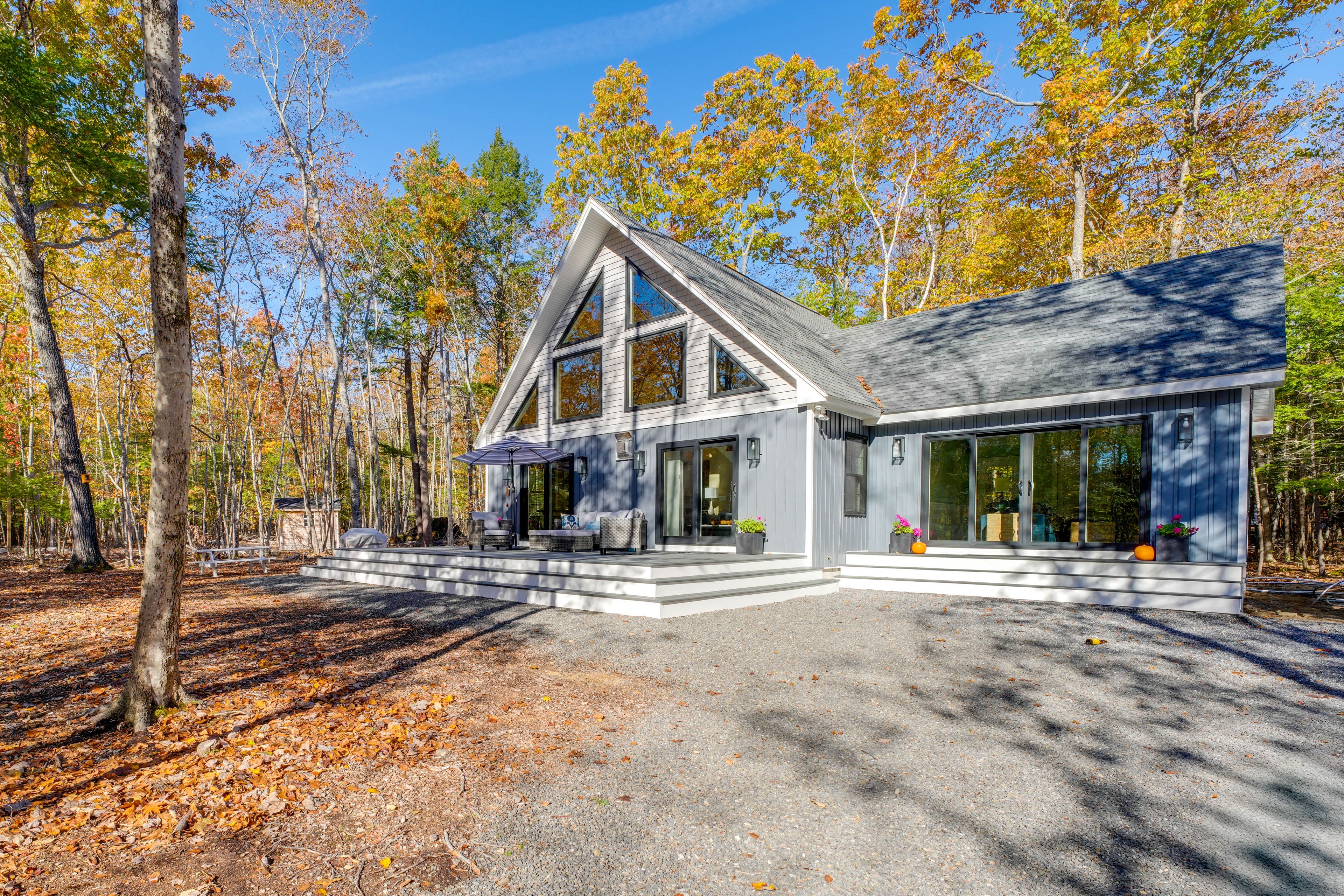 Frye Island Vacation Rental | 3BR | 2BA | 3 Steps to Enter | 1,400 Sq Ft