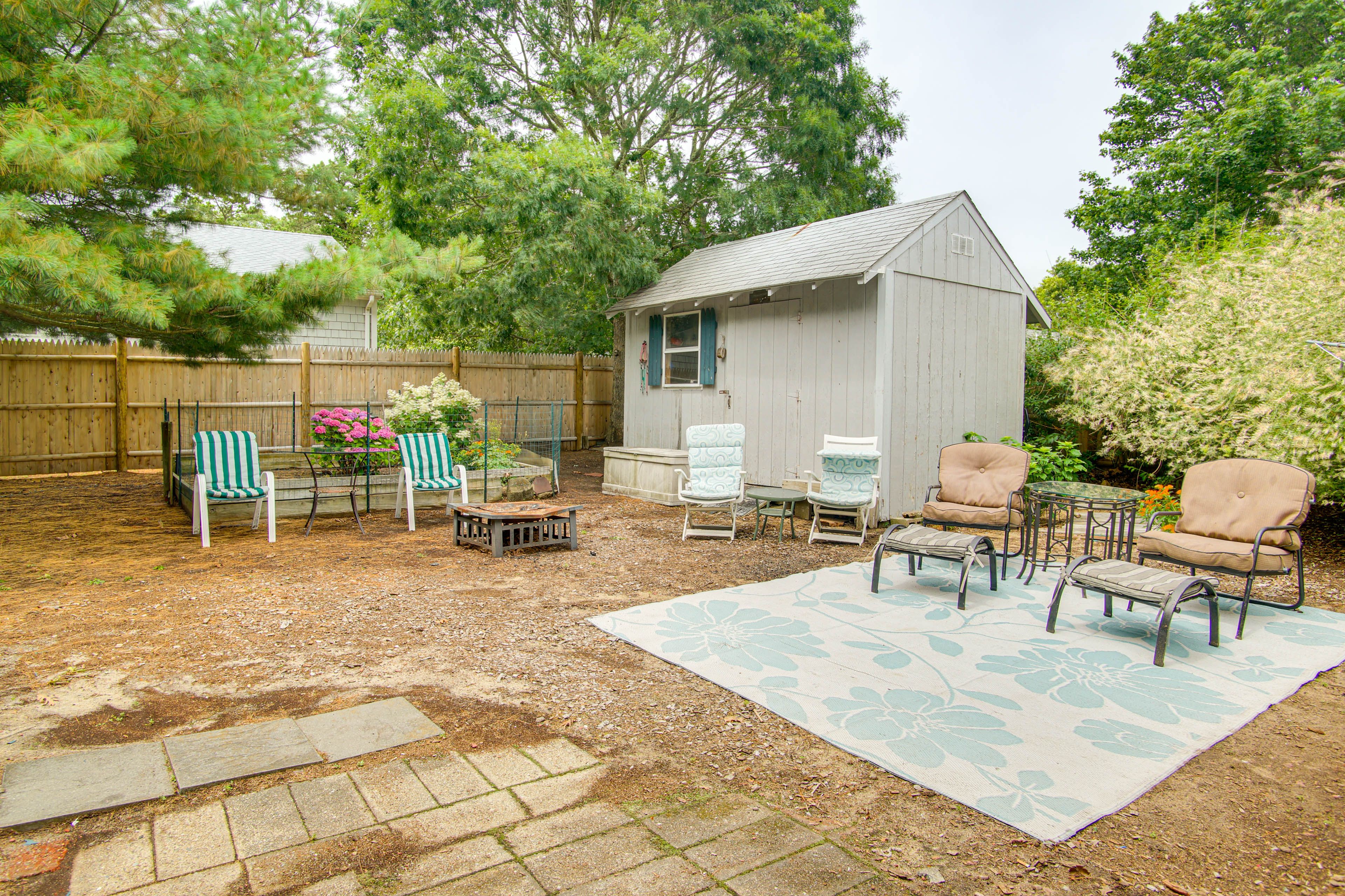 Fenced-In Yard | Outdoor Seating | Fire Pit