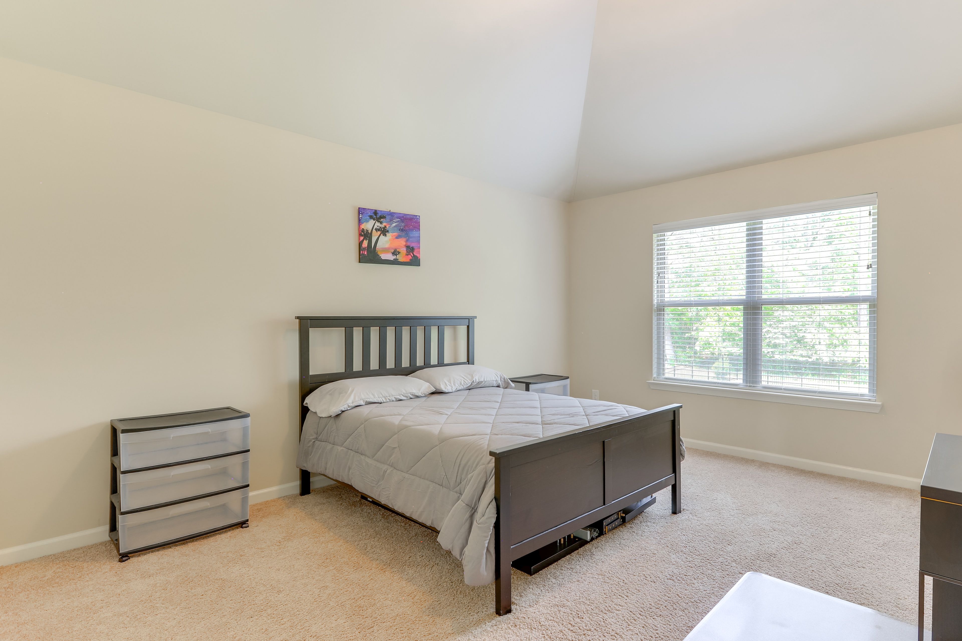 Bedroom 4 | Queen Bed | 2nd Floor