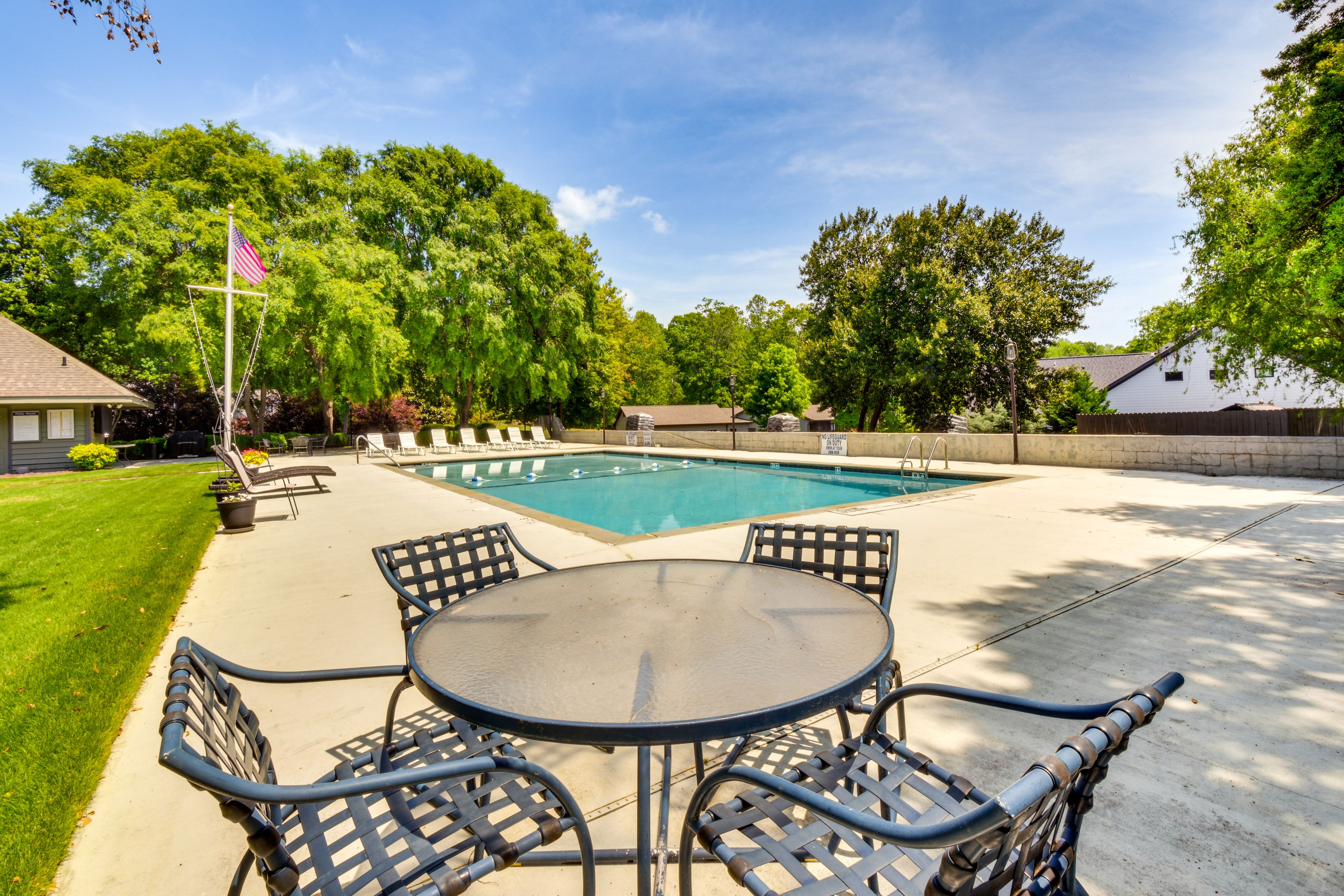 Loran Pointe | Community Pool | Single-Story Unit | 2nd-Floor Condo