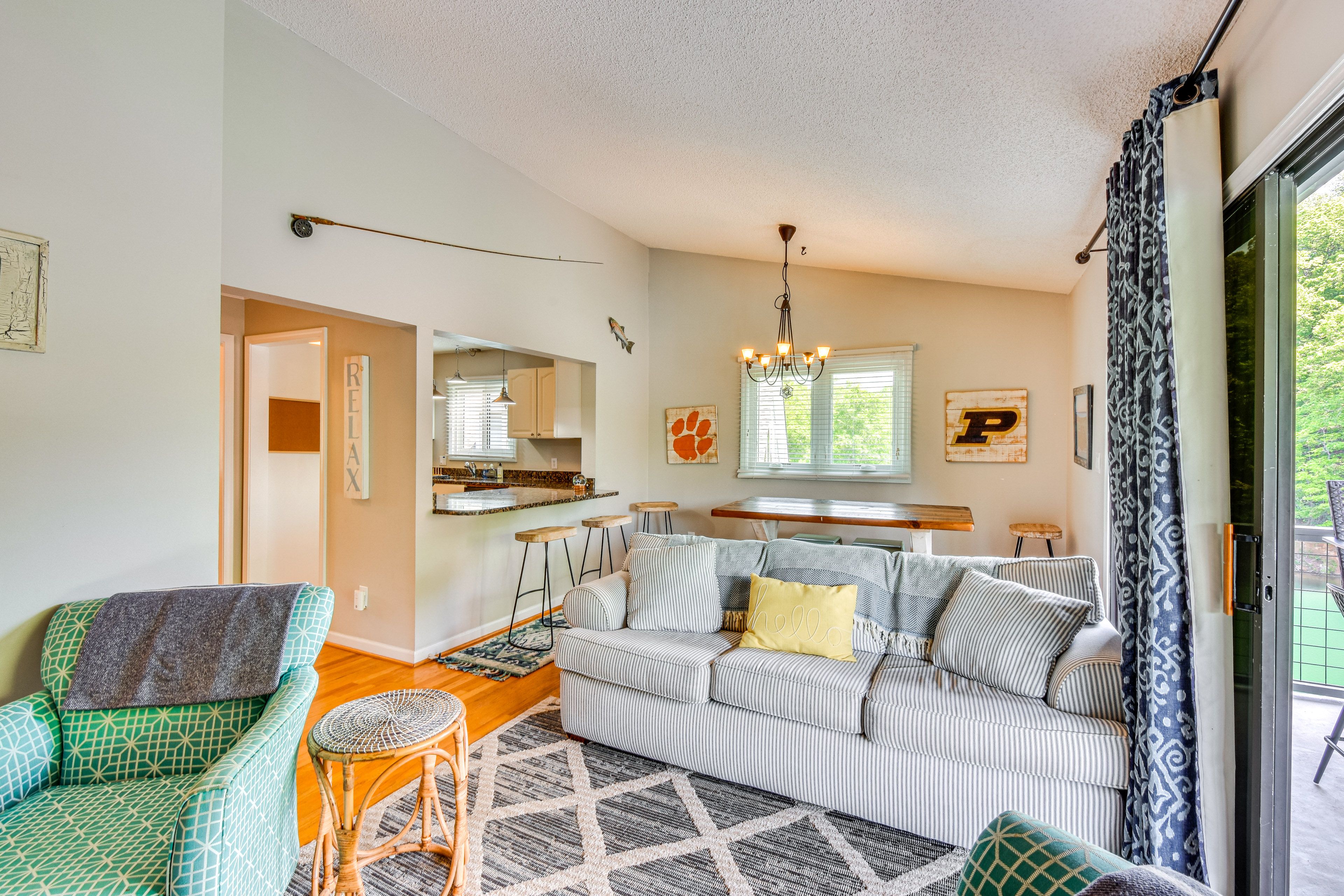 Living Room | Queen Sleeper Sofa | Central A/C & Heat | Free WiFi
