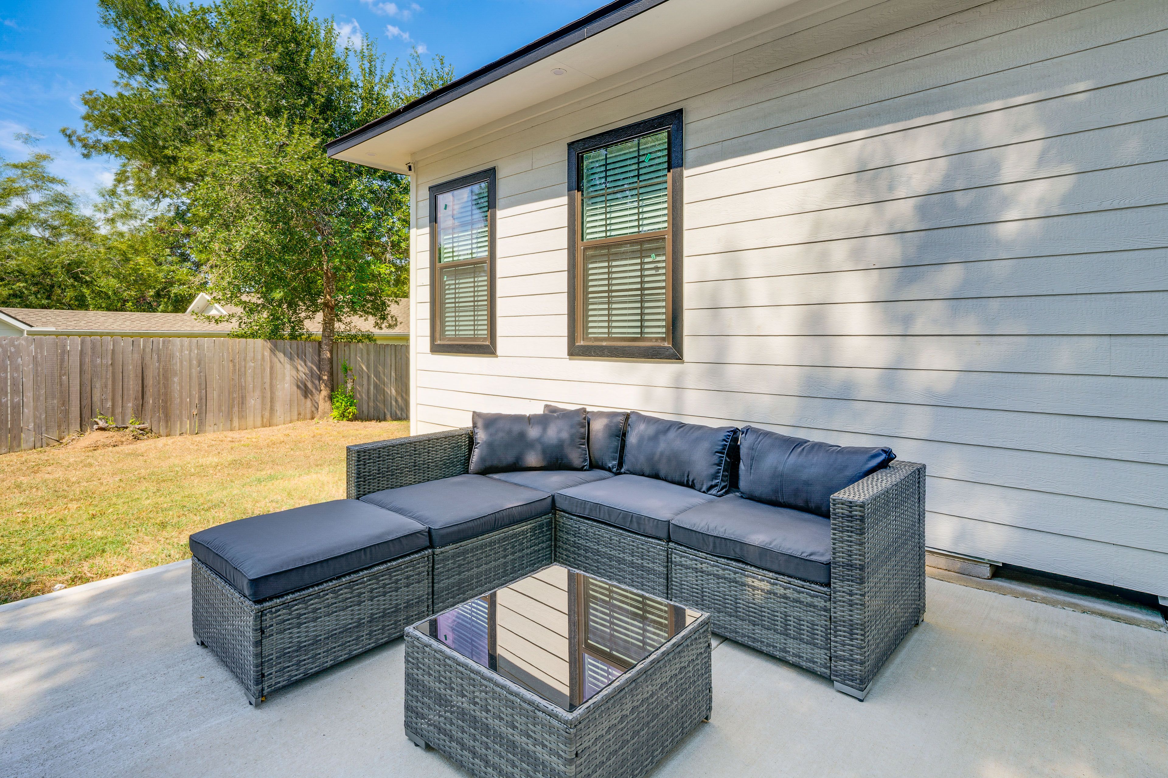 Patio | Yard | Hammock