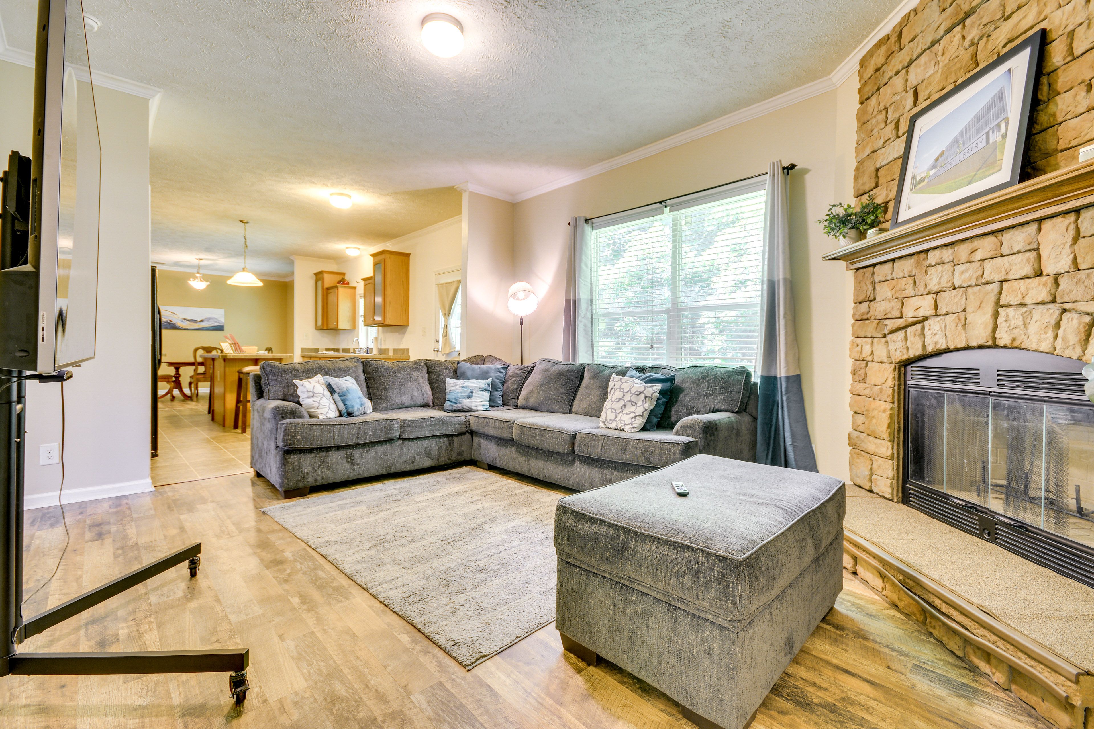 Winston-Salem Vacation Rental | 4BR | 2BA | 2,128 Sq Ft | 5 Steps to Enter