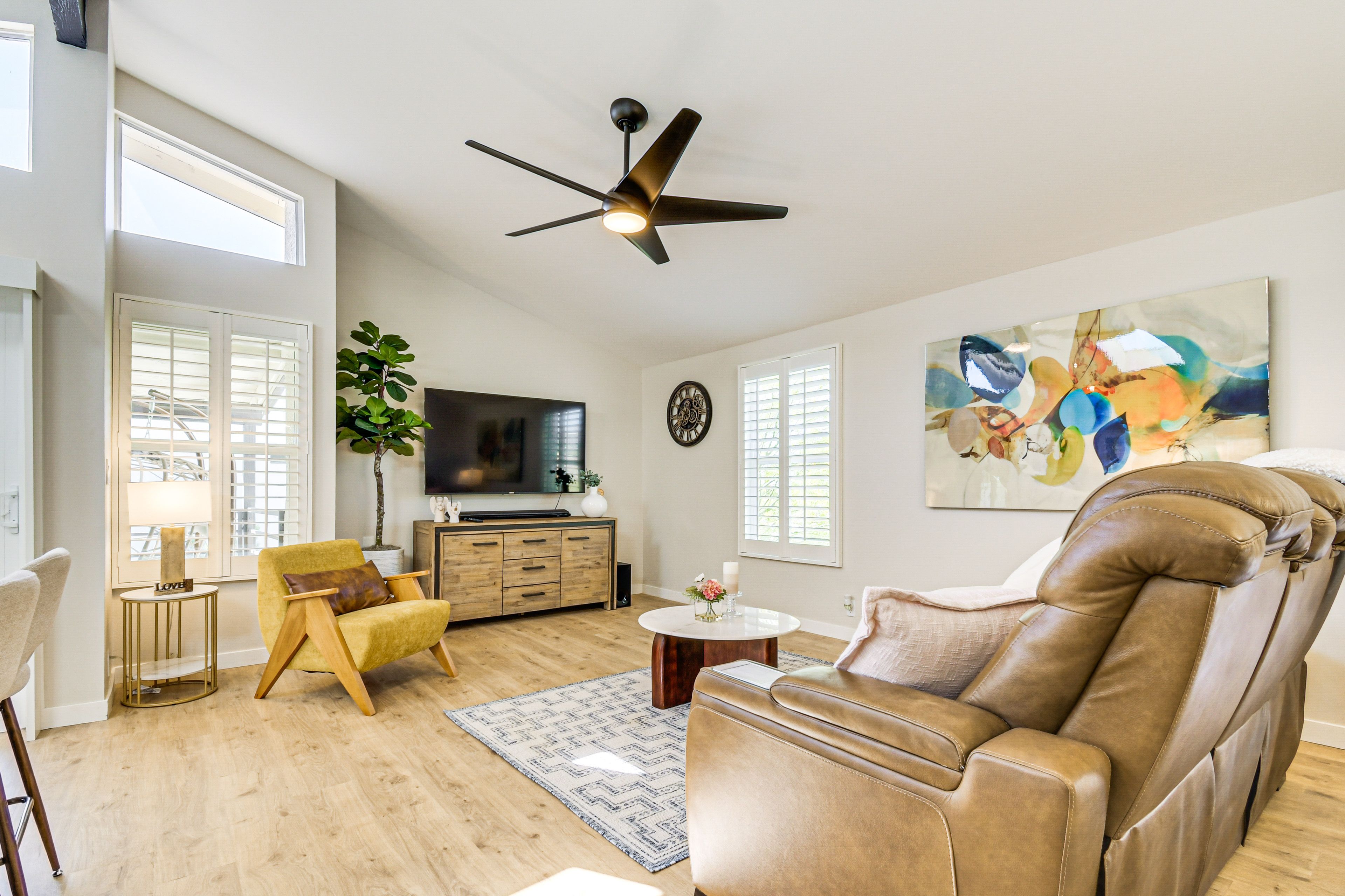 Living Room | Smart TV | Central A/C | Main Level