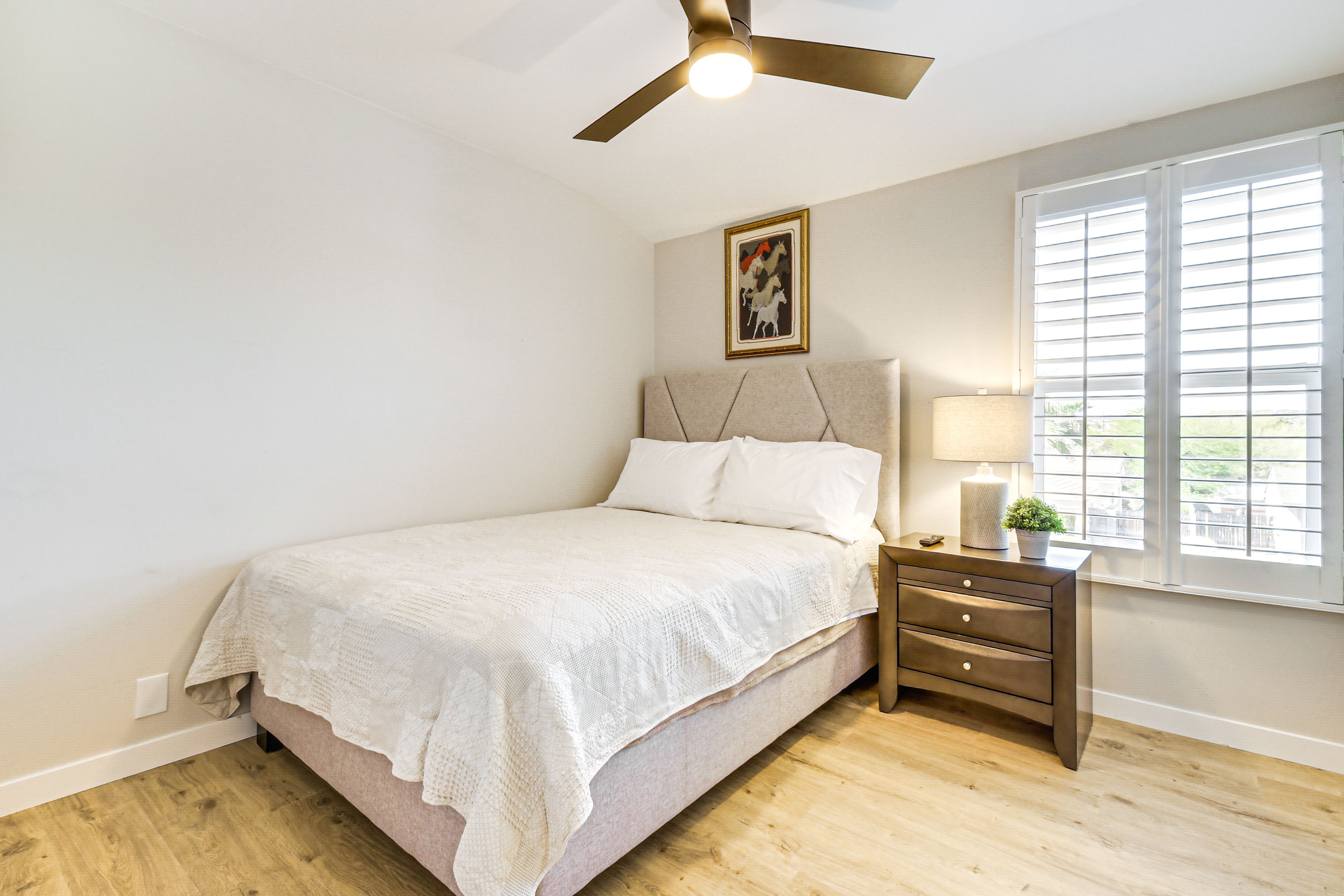 Bedroom 2 | Queen Bed | Main Level