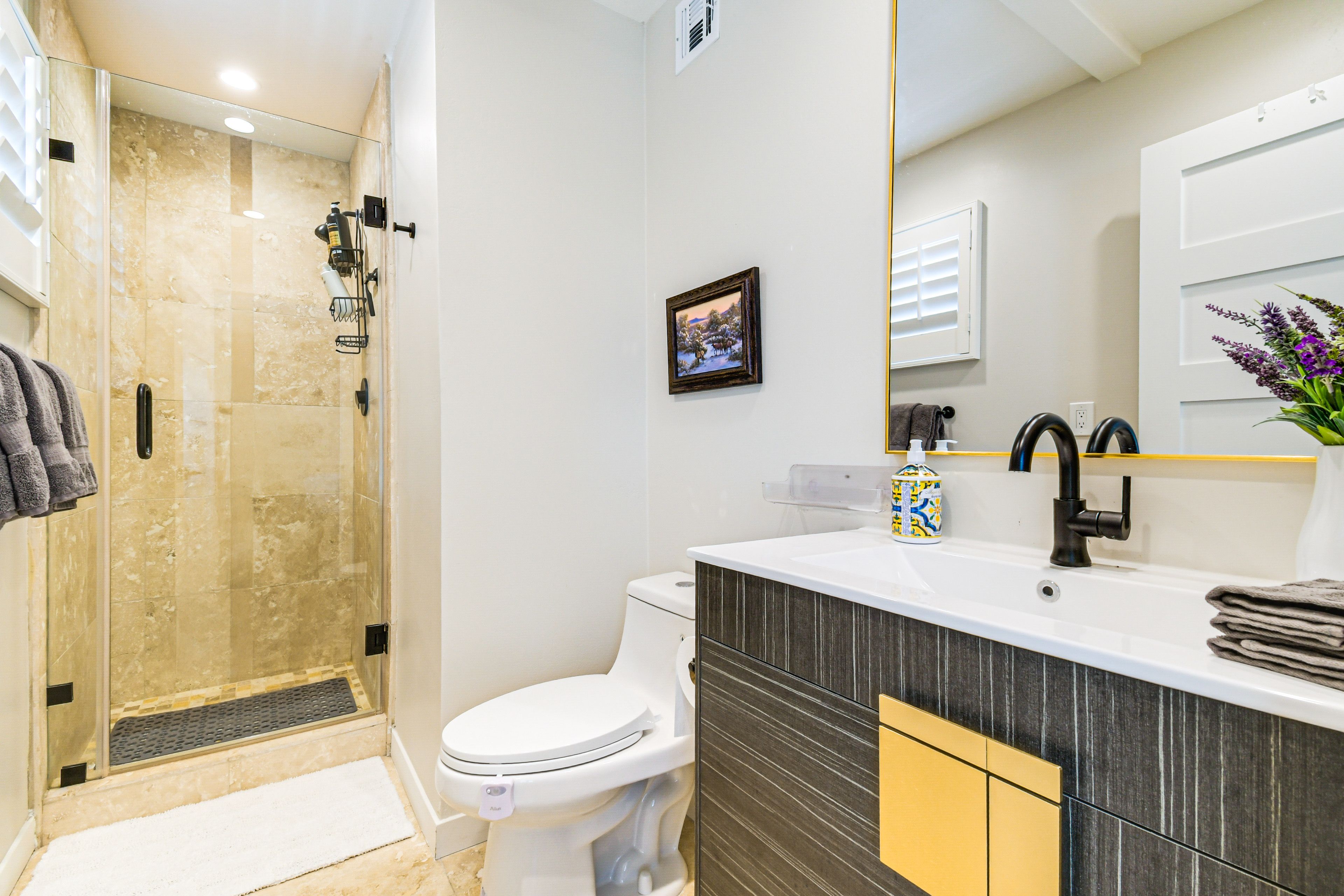 Bathroom | Towels Provided | Main Level