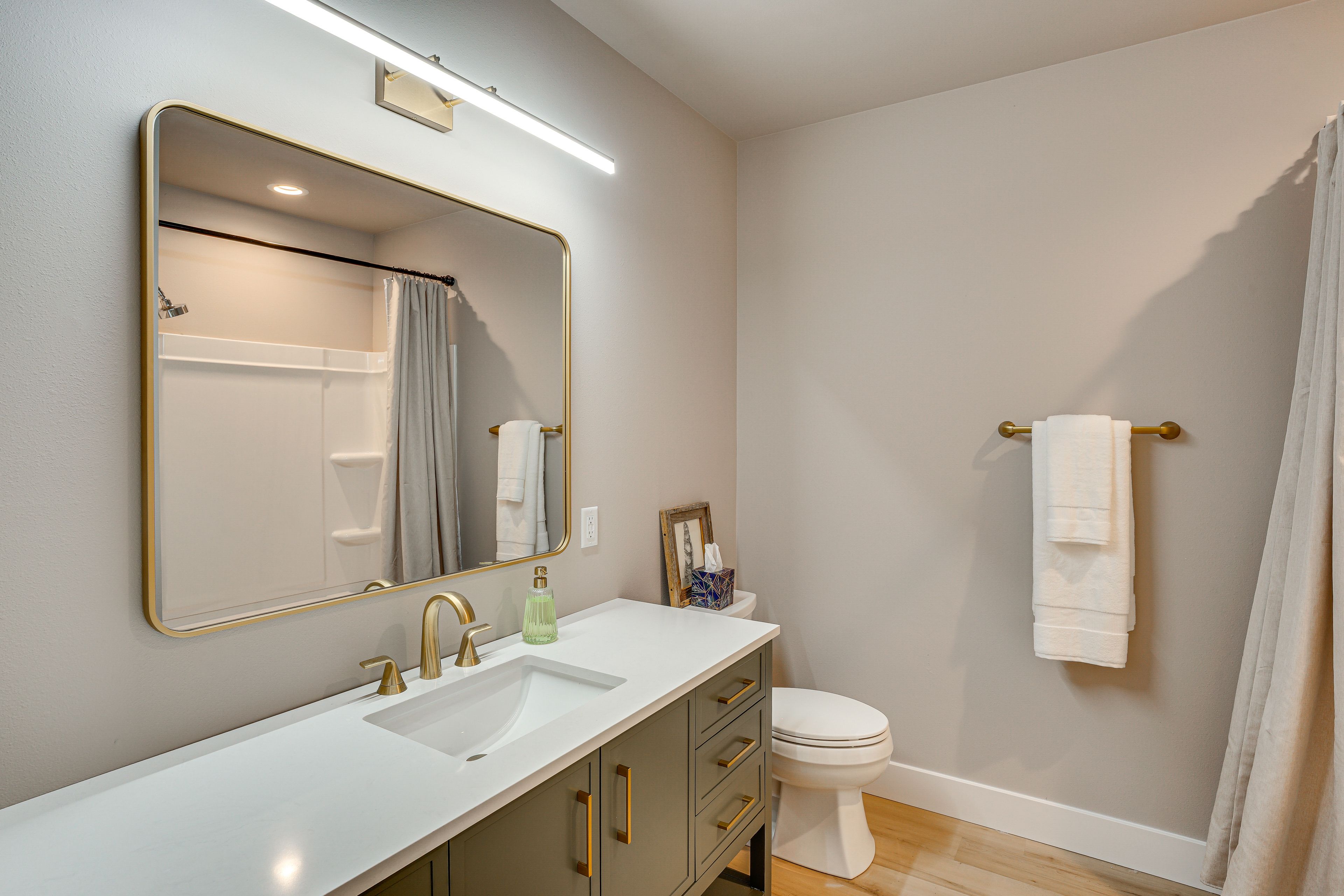 Full Bathroom | Lower Level