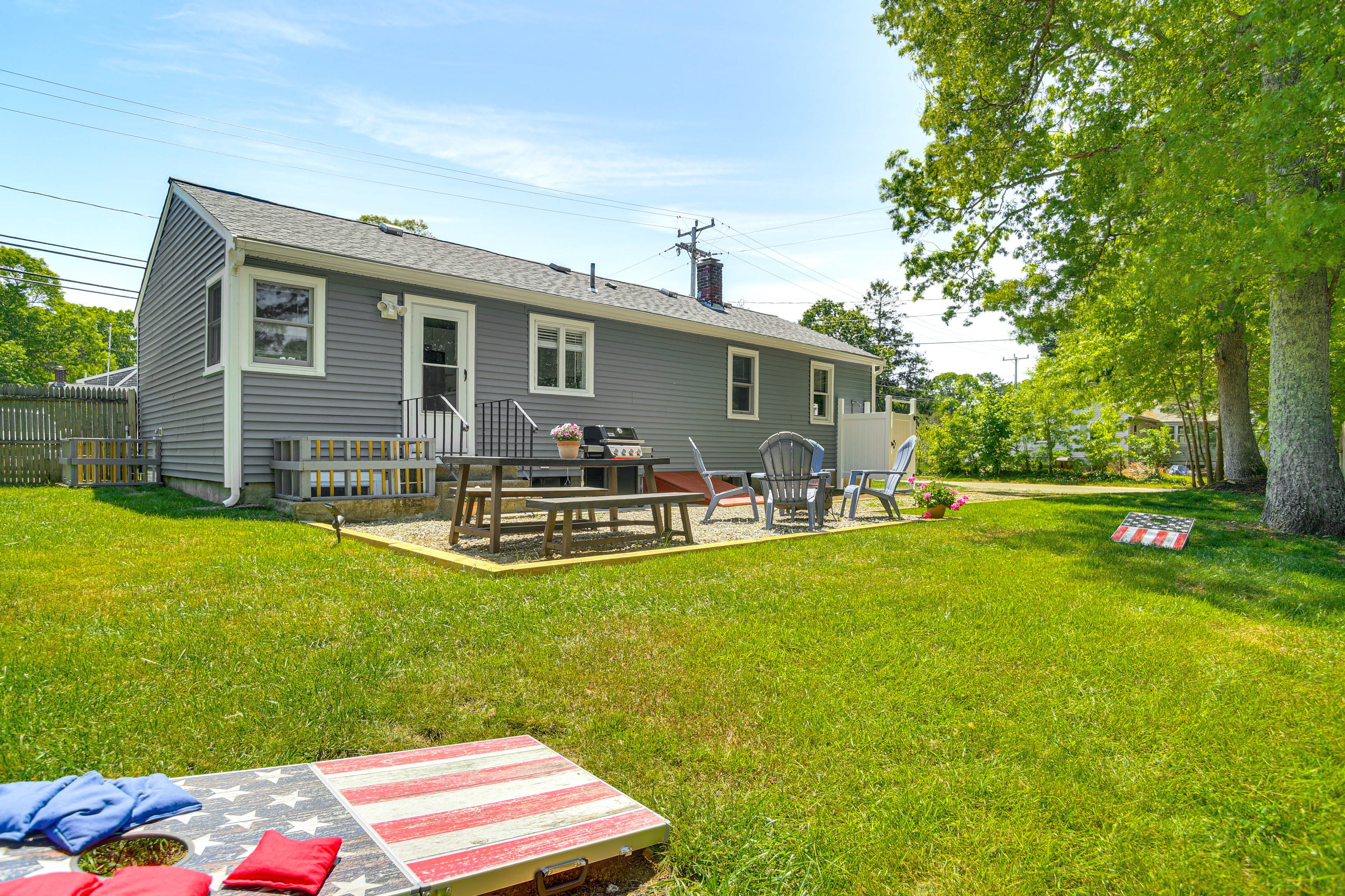 Patio & Yard