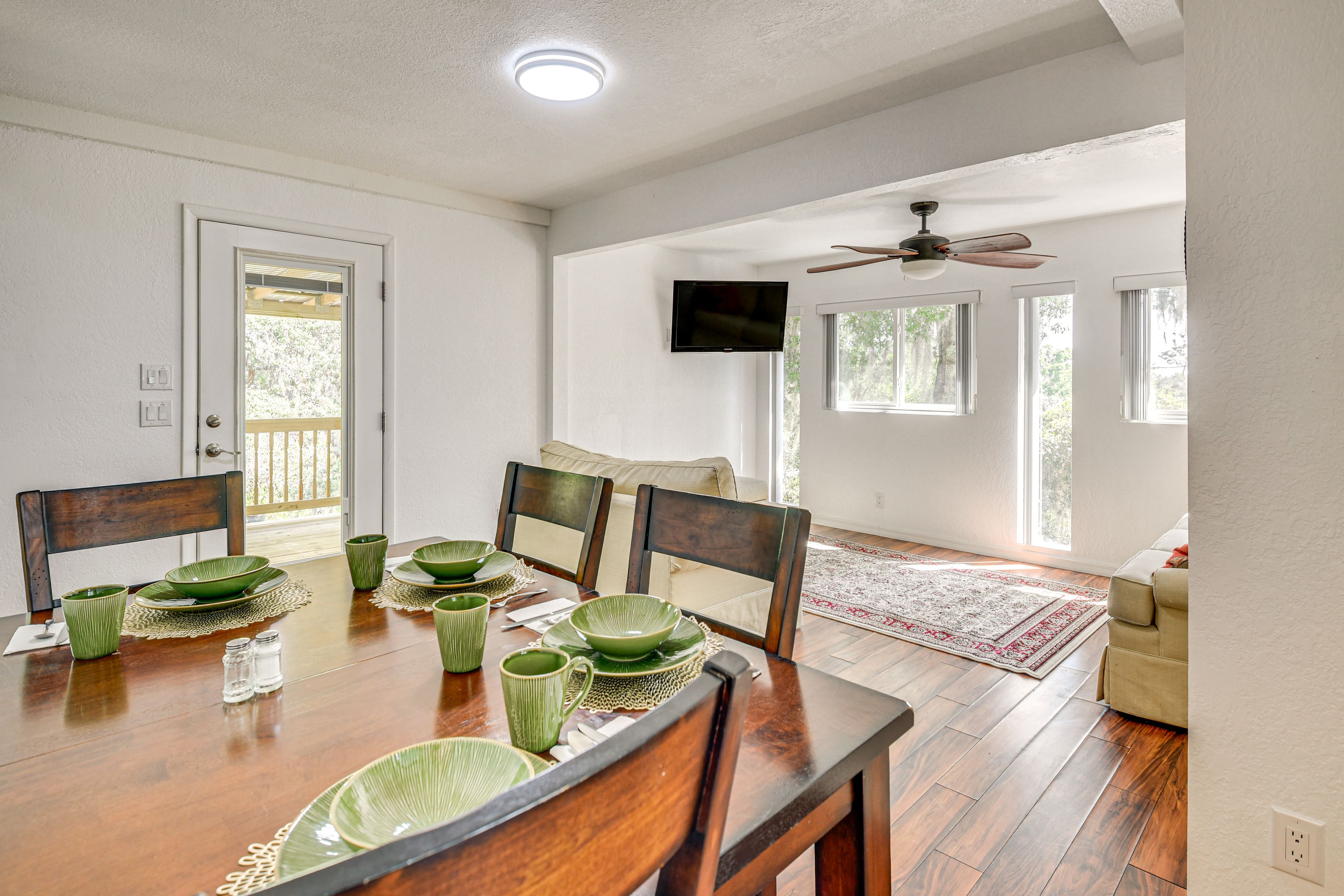 Dining Area | 1st Floor