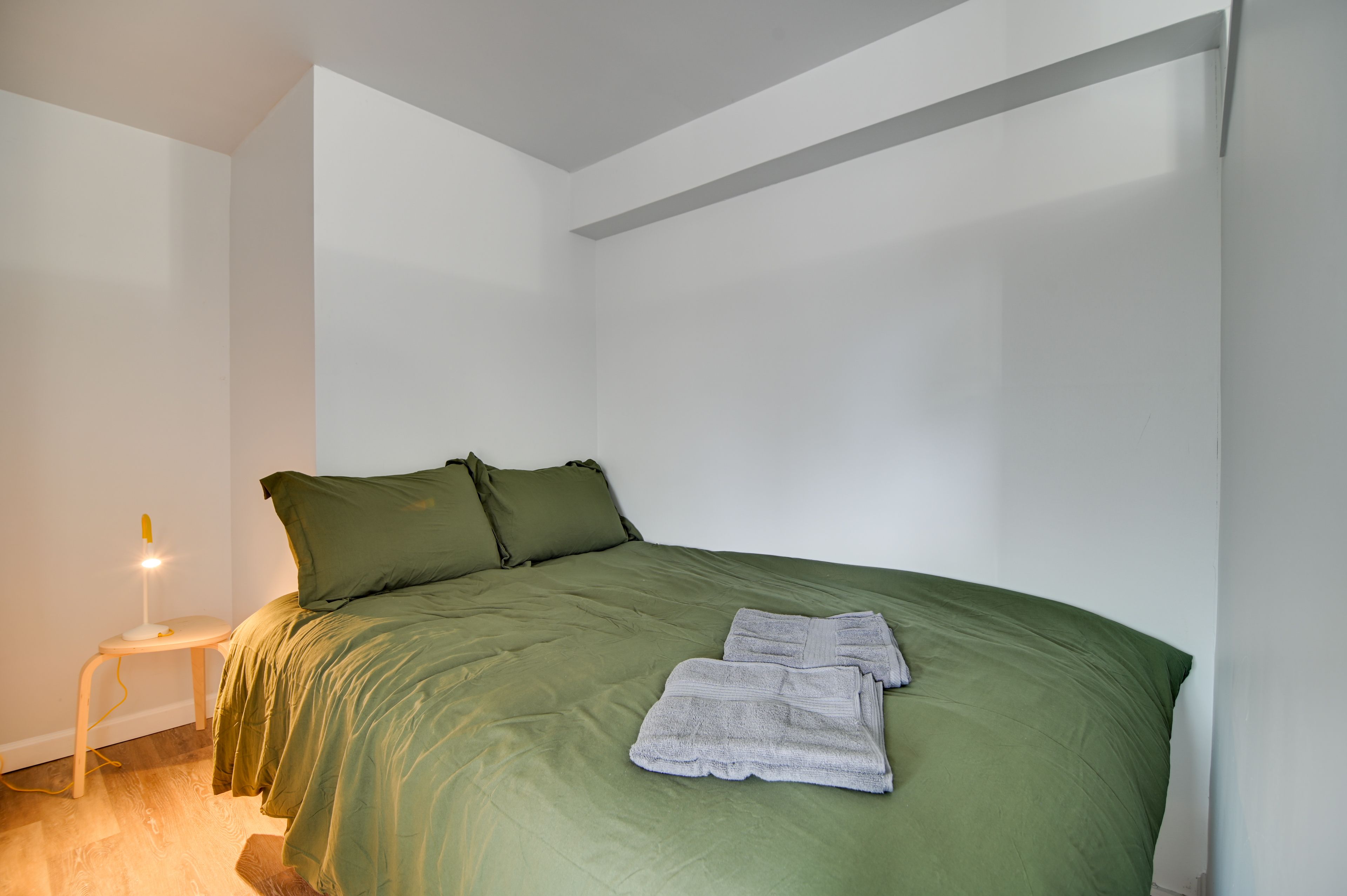 Sleeping Nook | Full Bed