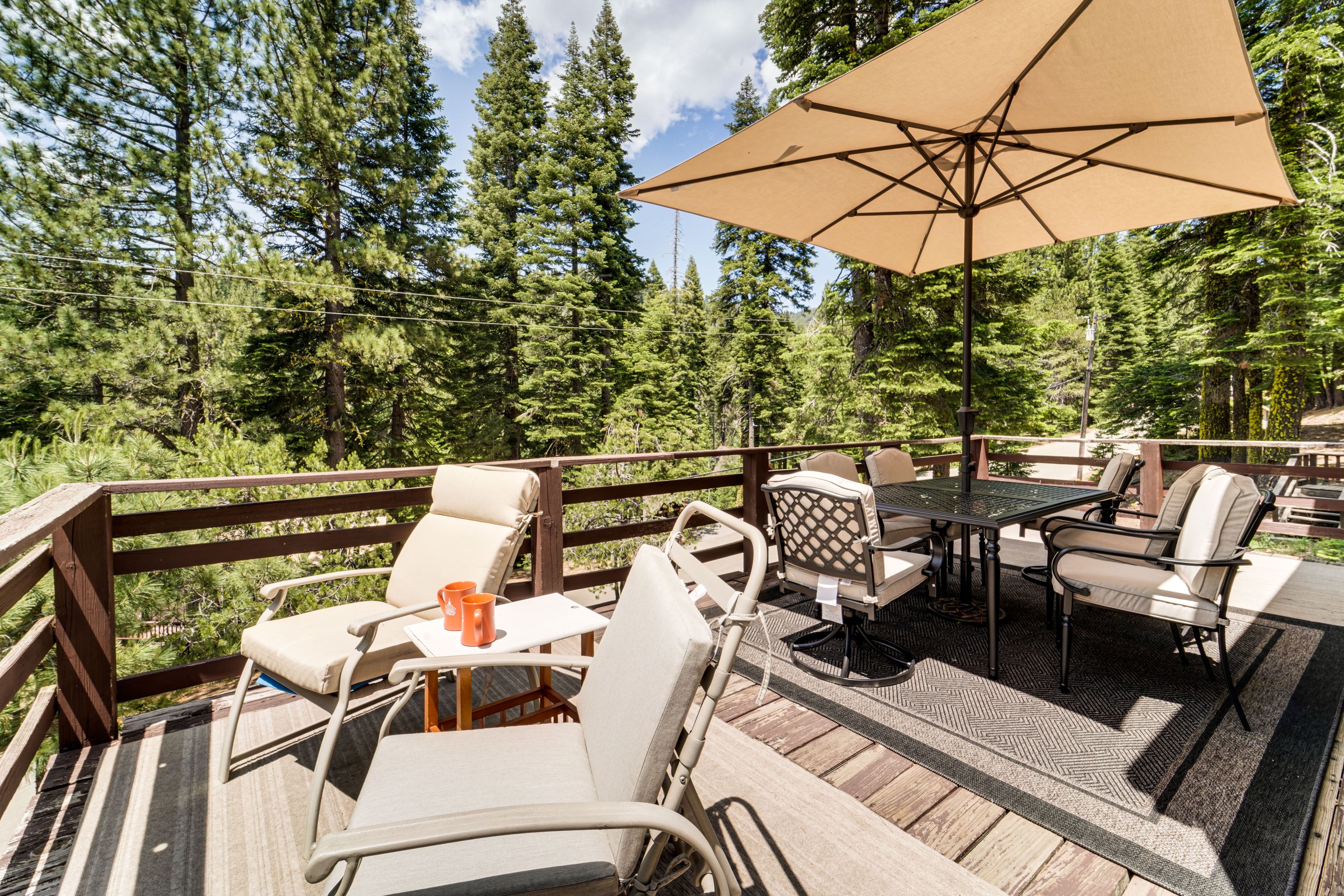 Sierra City Vacation Rental | 2BR | 1BA | 1,176 Sq Ft | Stairs Required