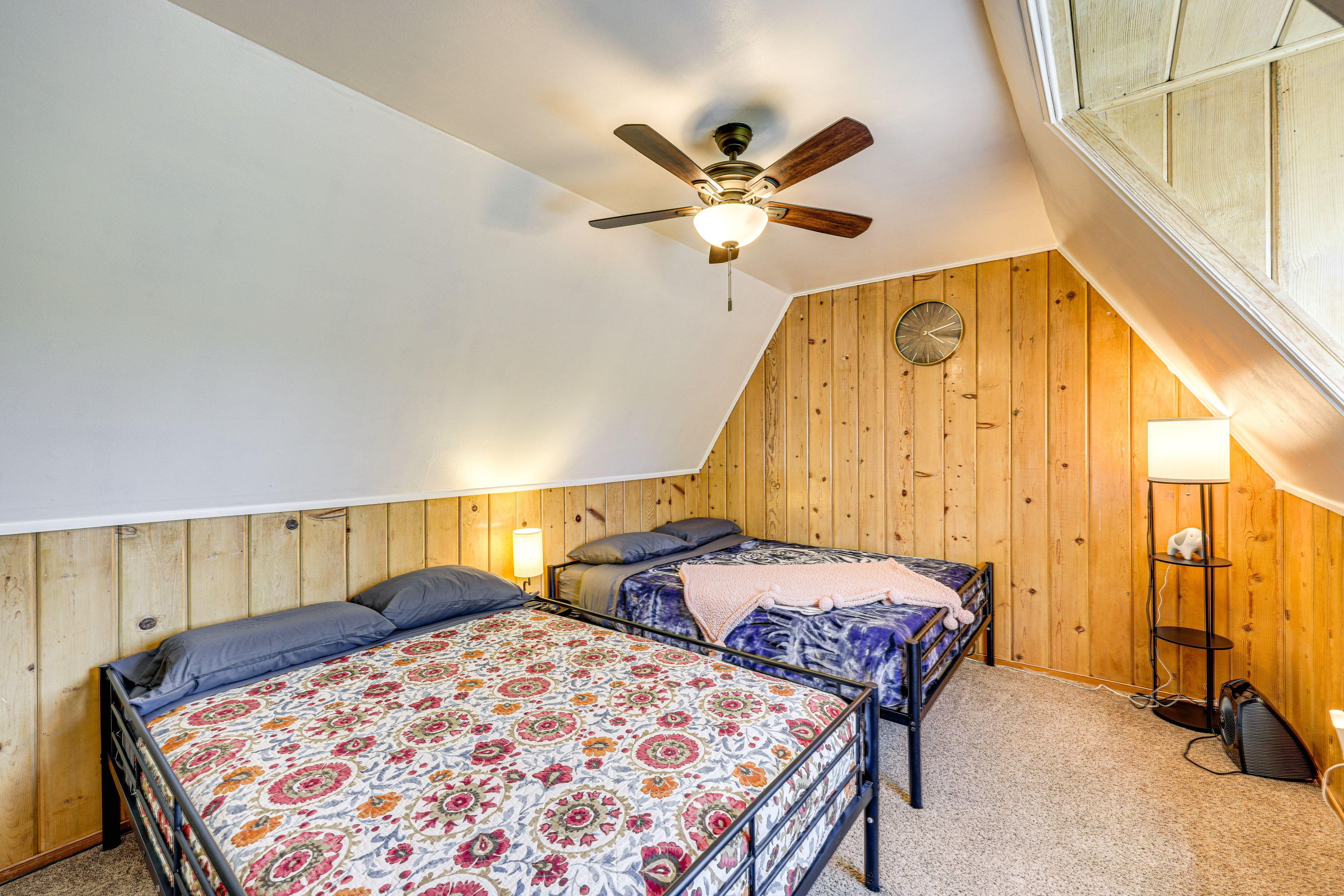 Bedroom 2 | Upper Level | Queen Bed | Full Bed