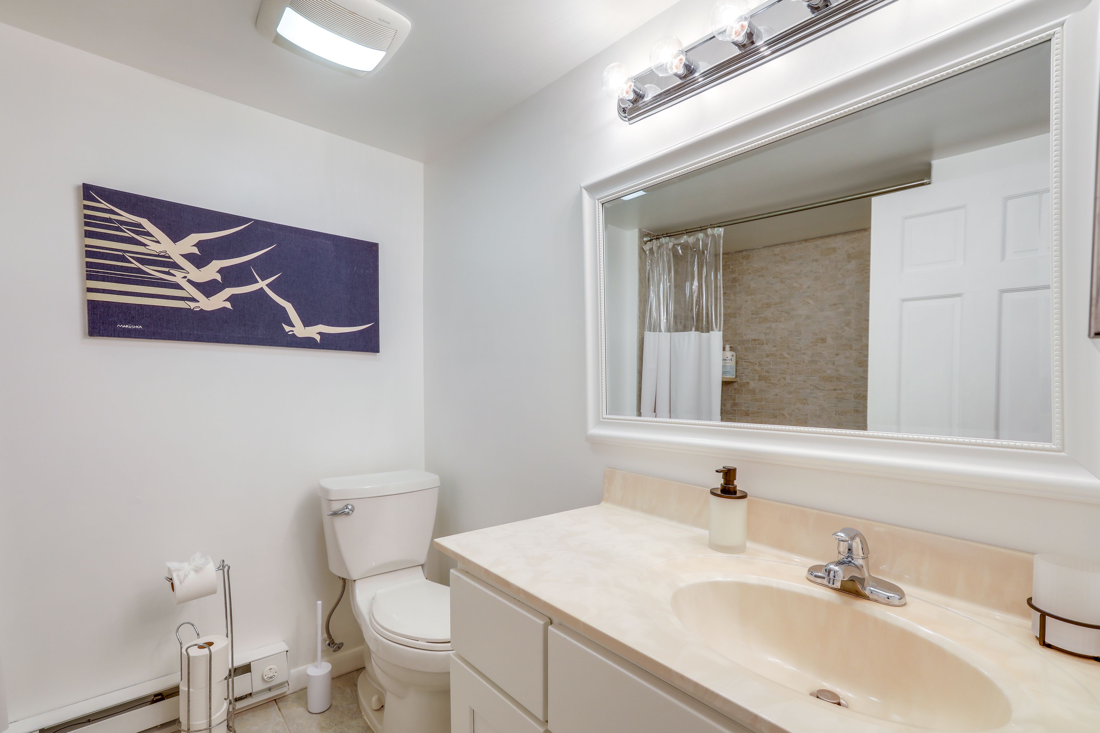 Full Bathroom