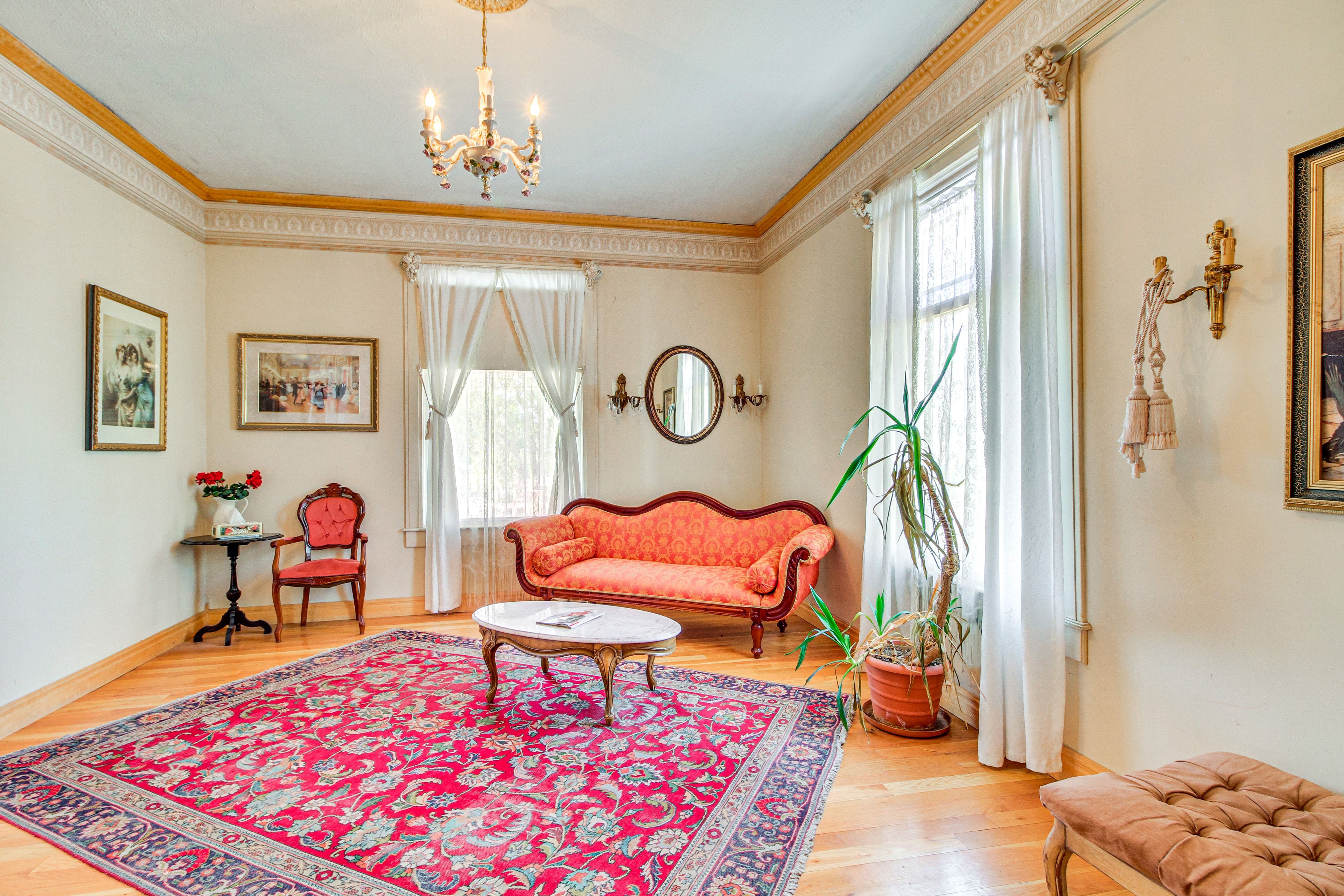 Sitting Room | 1st Floor