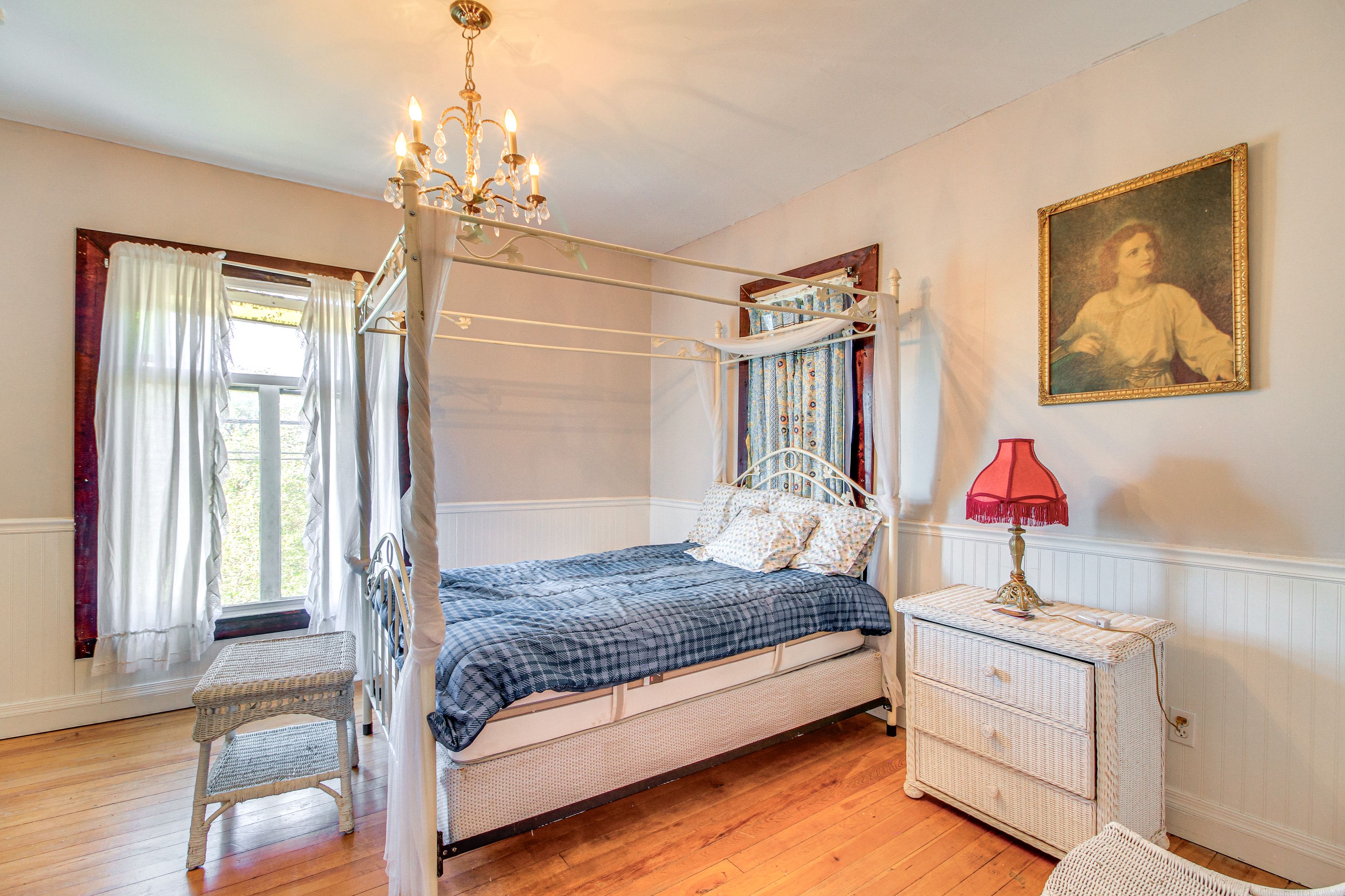 Bedroom 2 | 2nd Floor | Full Bed