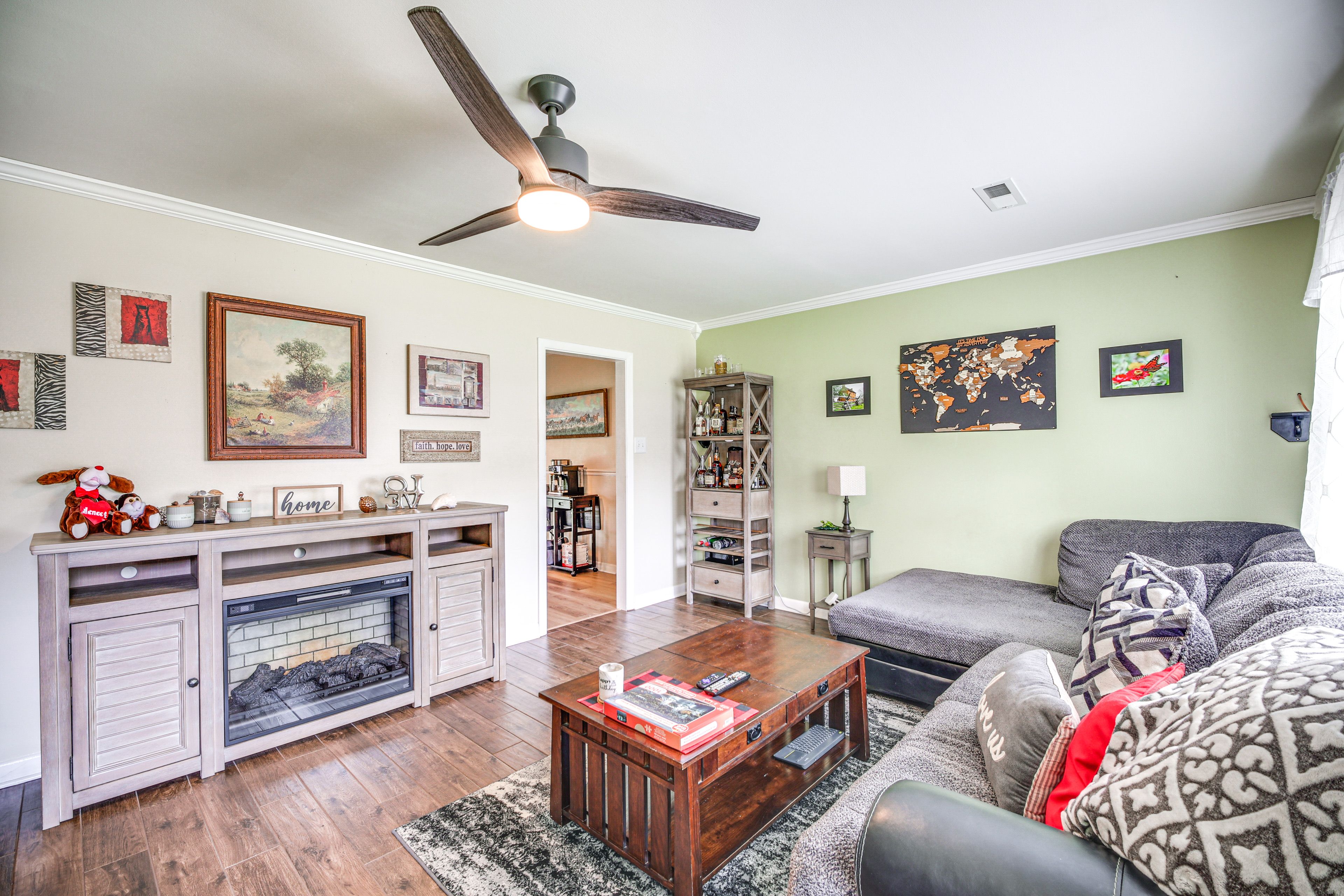 Newport News Vacation Rental | 3BR | 1BA | 1,200 Sq Ft | Stairs Required