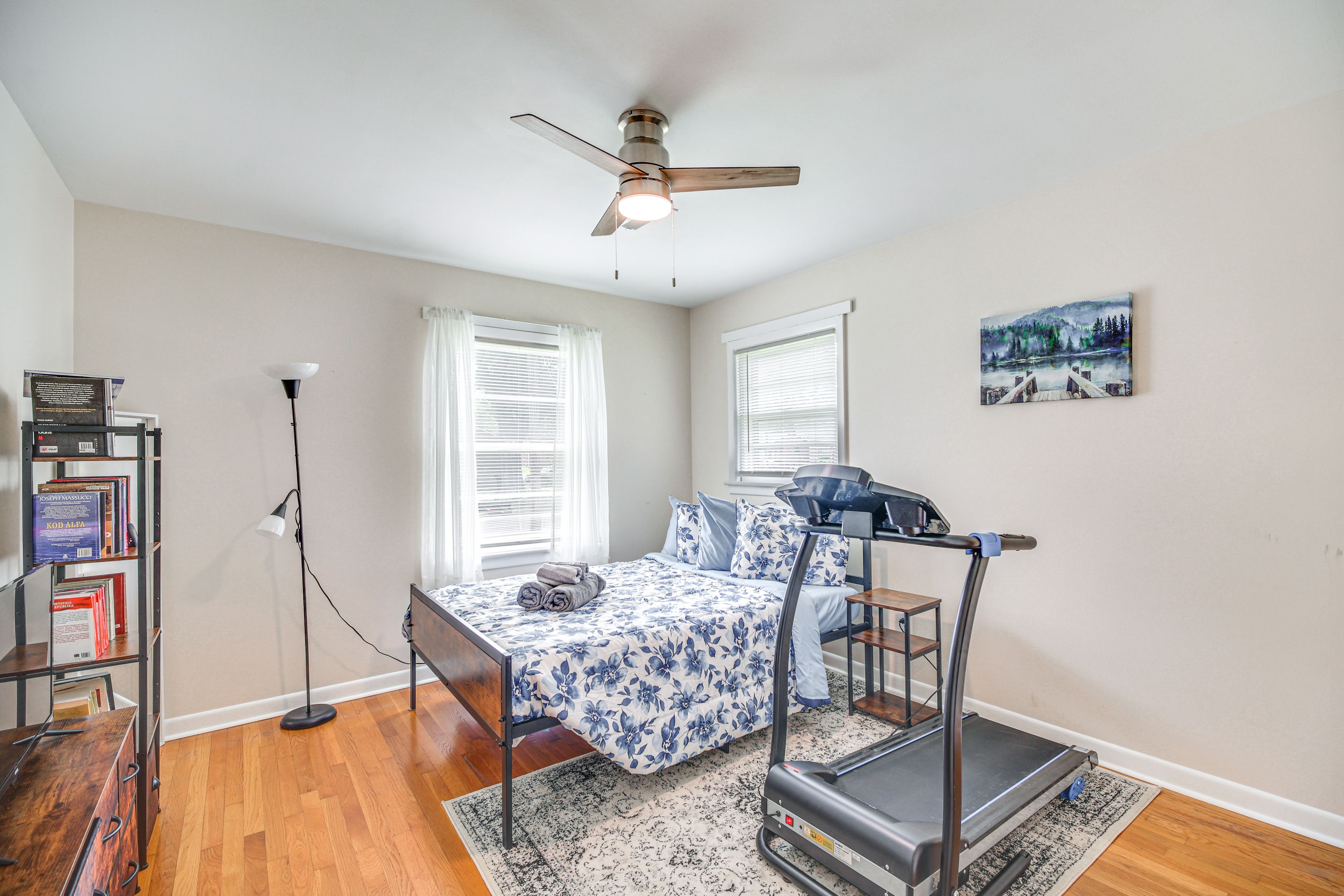 Bedroom 1 | Queen Bed | Linens Provided