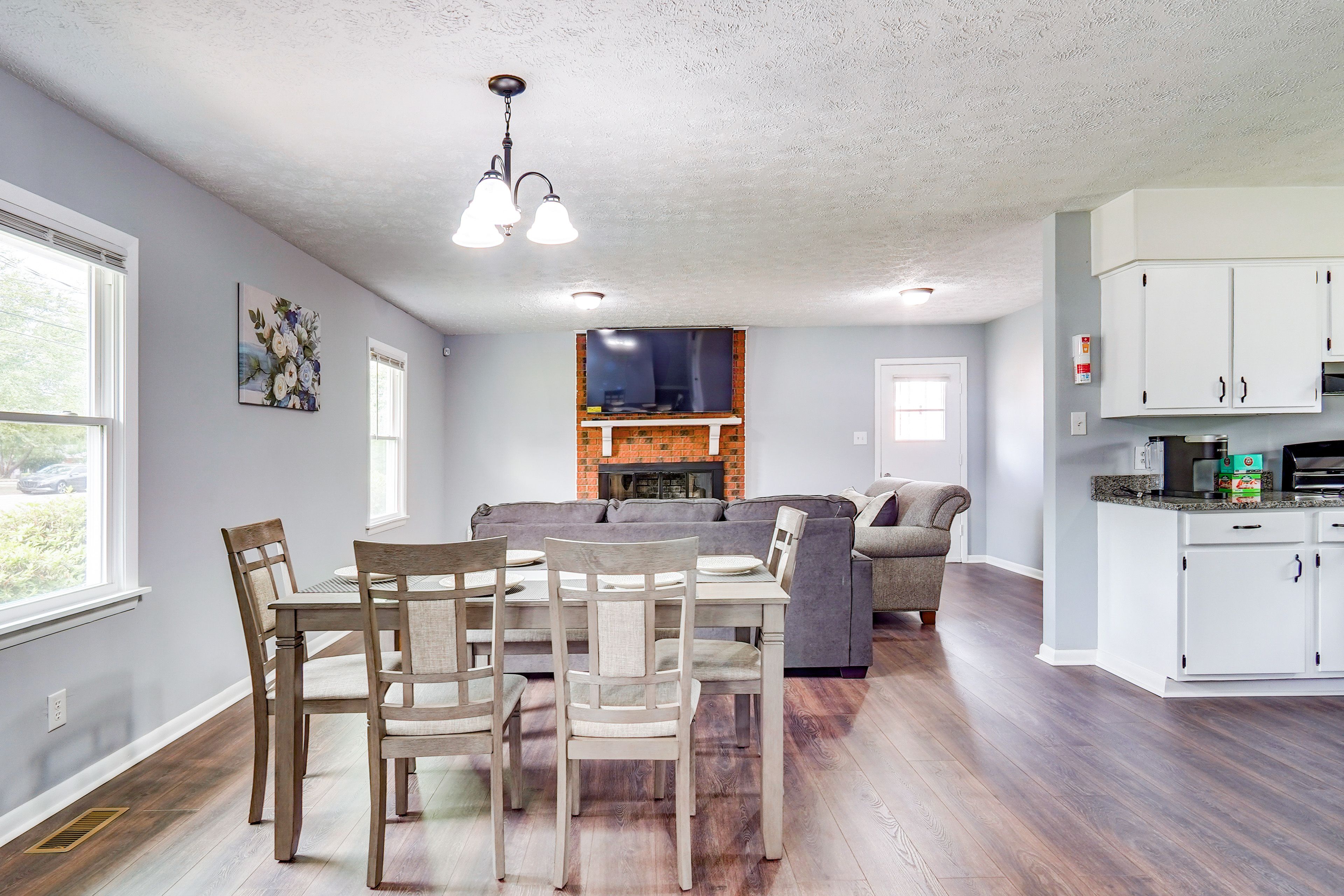 Dining Room | Dishware & Flatware
