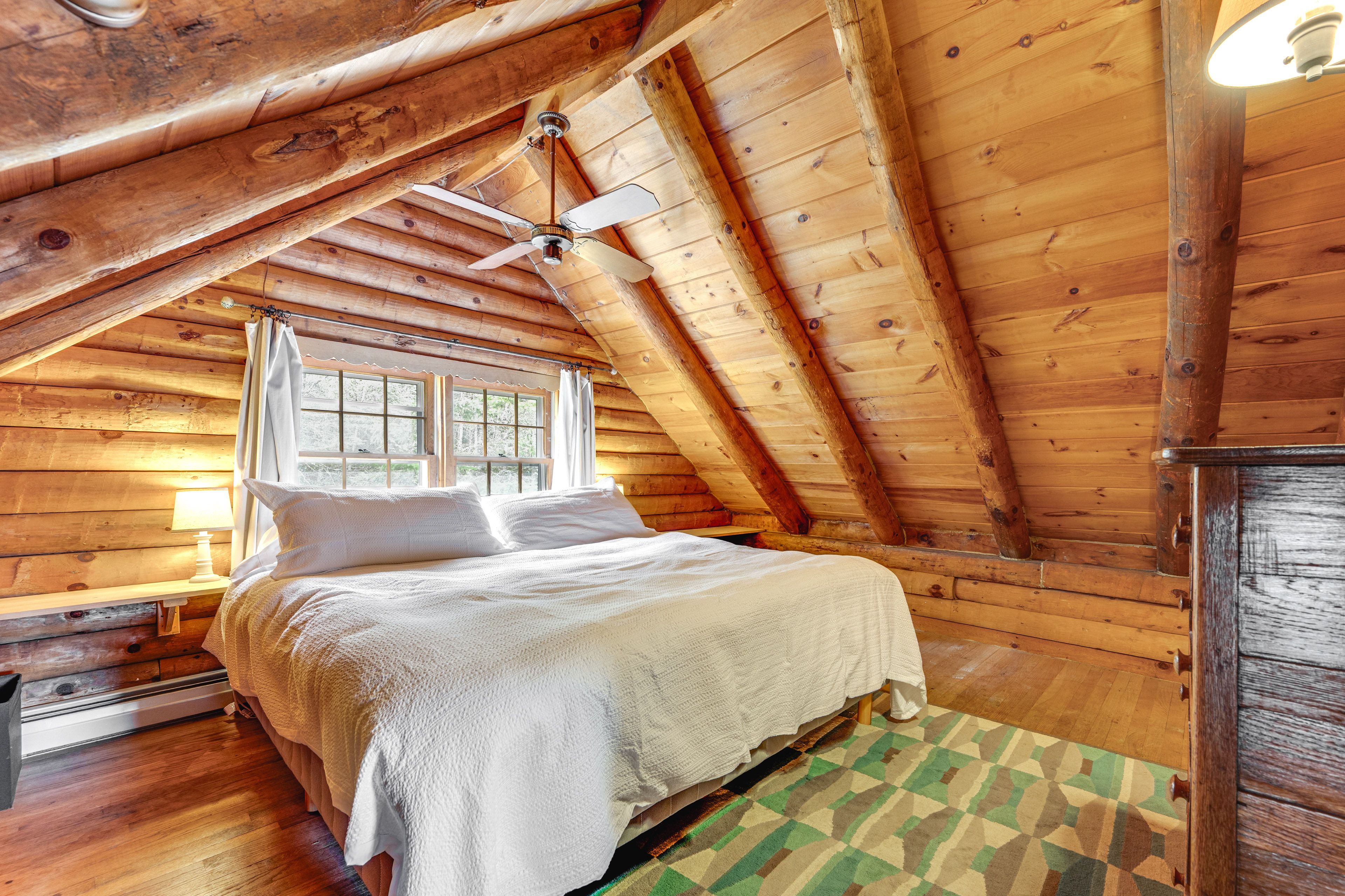 Bedroom 2 | King Bed | 2nd Floor