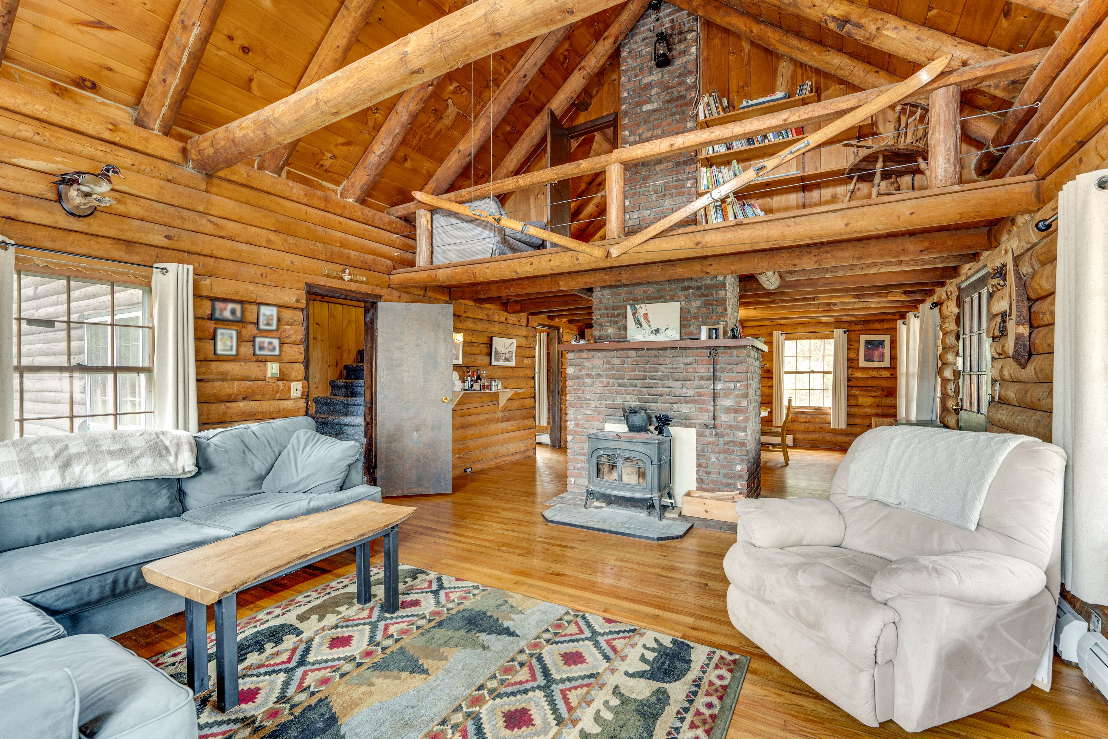 Living Room | Free WiFi | Central Heating | Smart TV | 1st Floor
