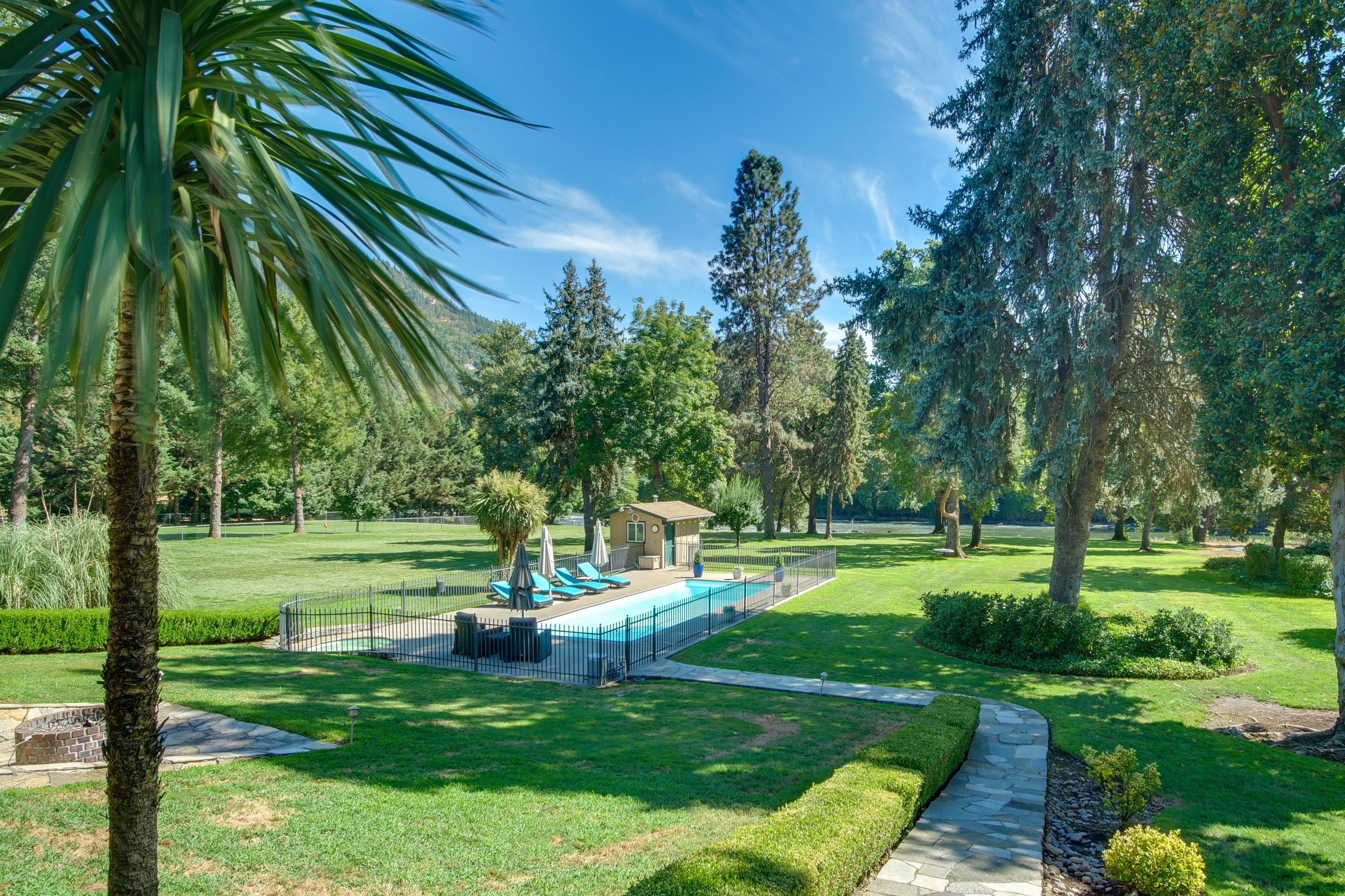 Large Yard | Pool & River