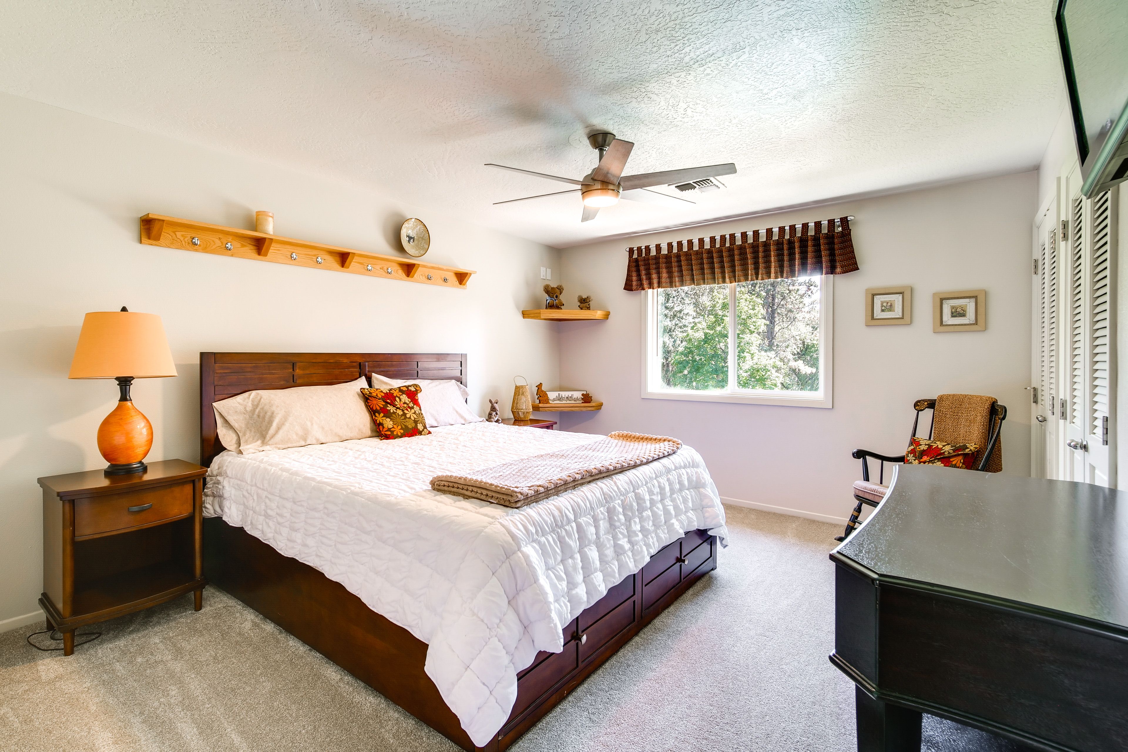 Bedroom 3 | 2nd Floor | King Bed