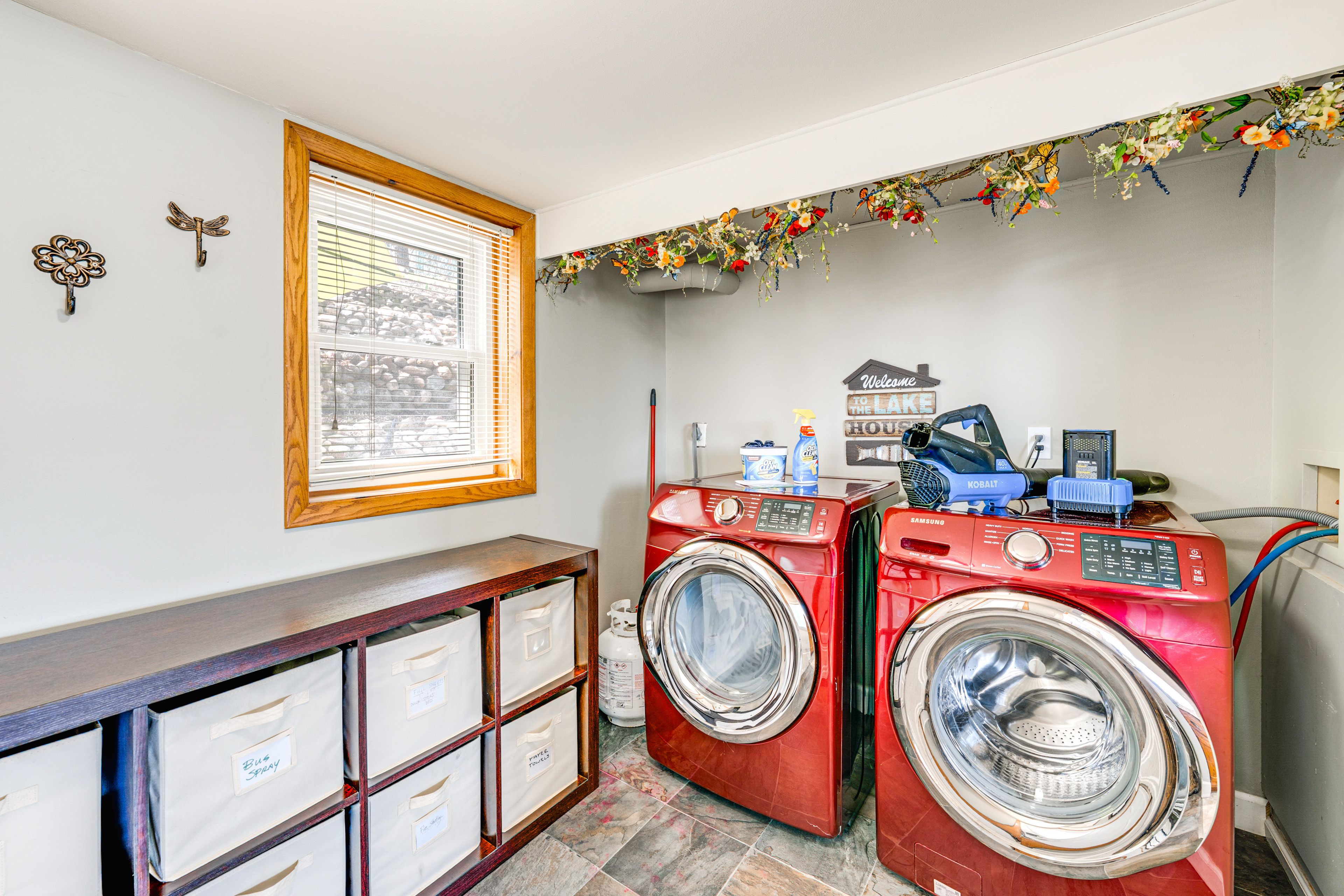 Laundry Room | Upper Floor | Washer & Dryer