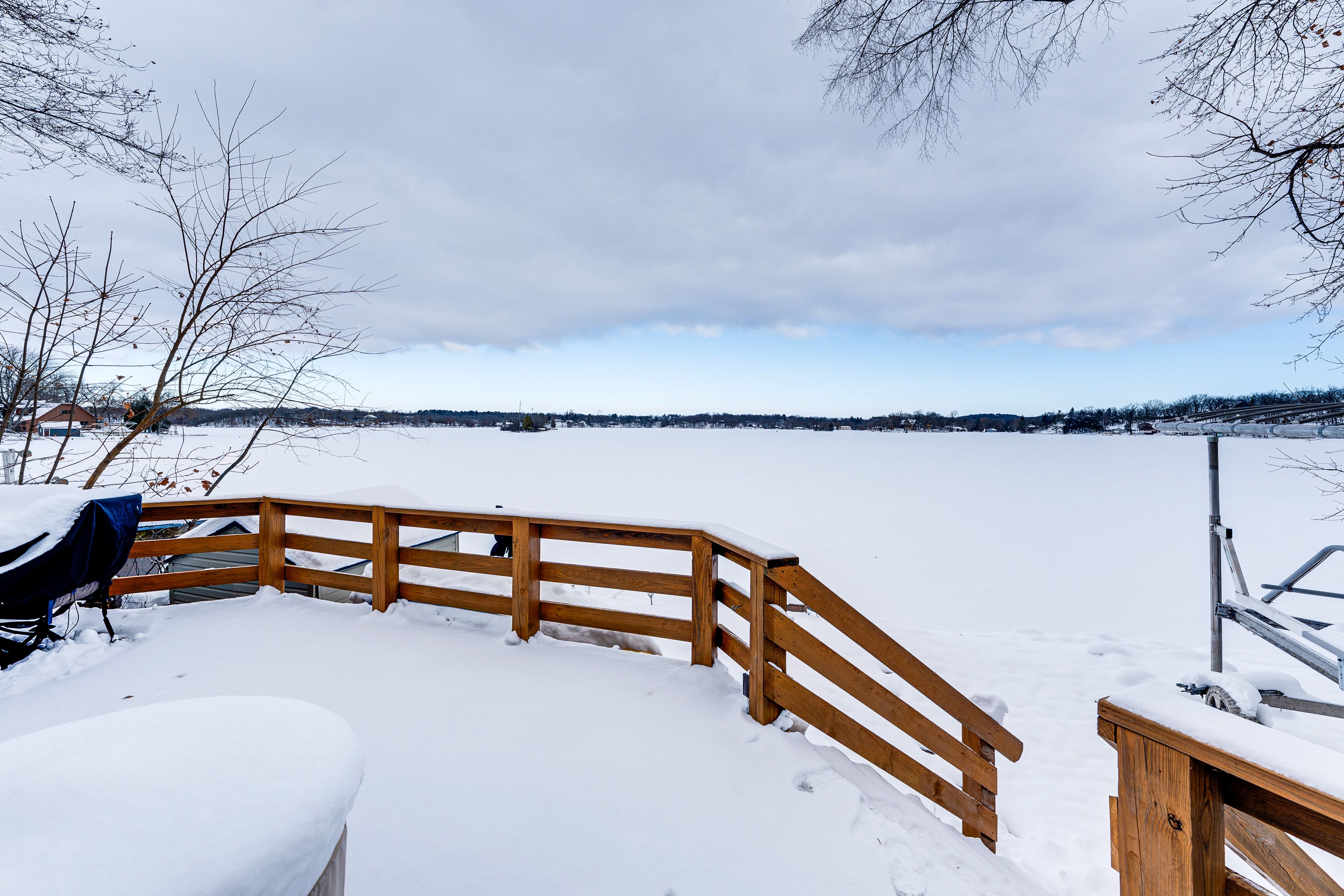 Mukwonago Vacation Rental | 2BR | 1BA | Steps to Enter | 1,024 Sq Ft