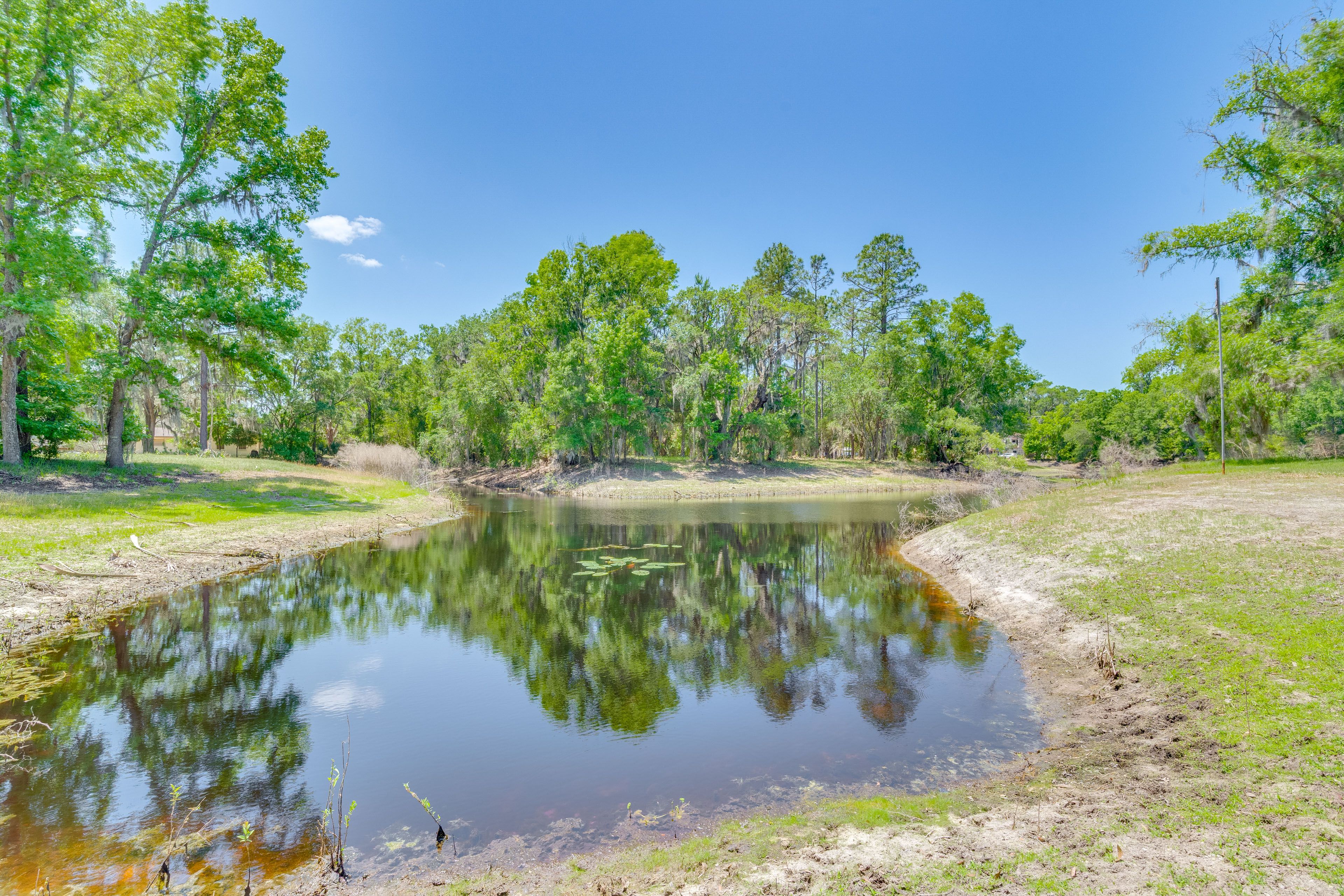 Small Lake On-Site