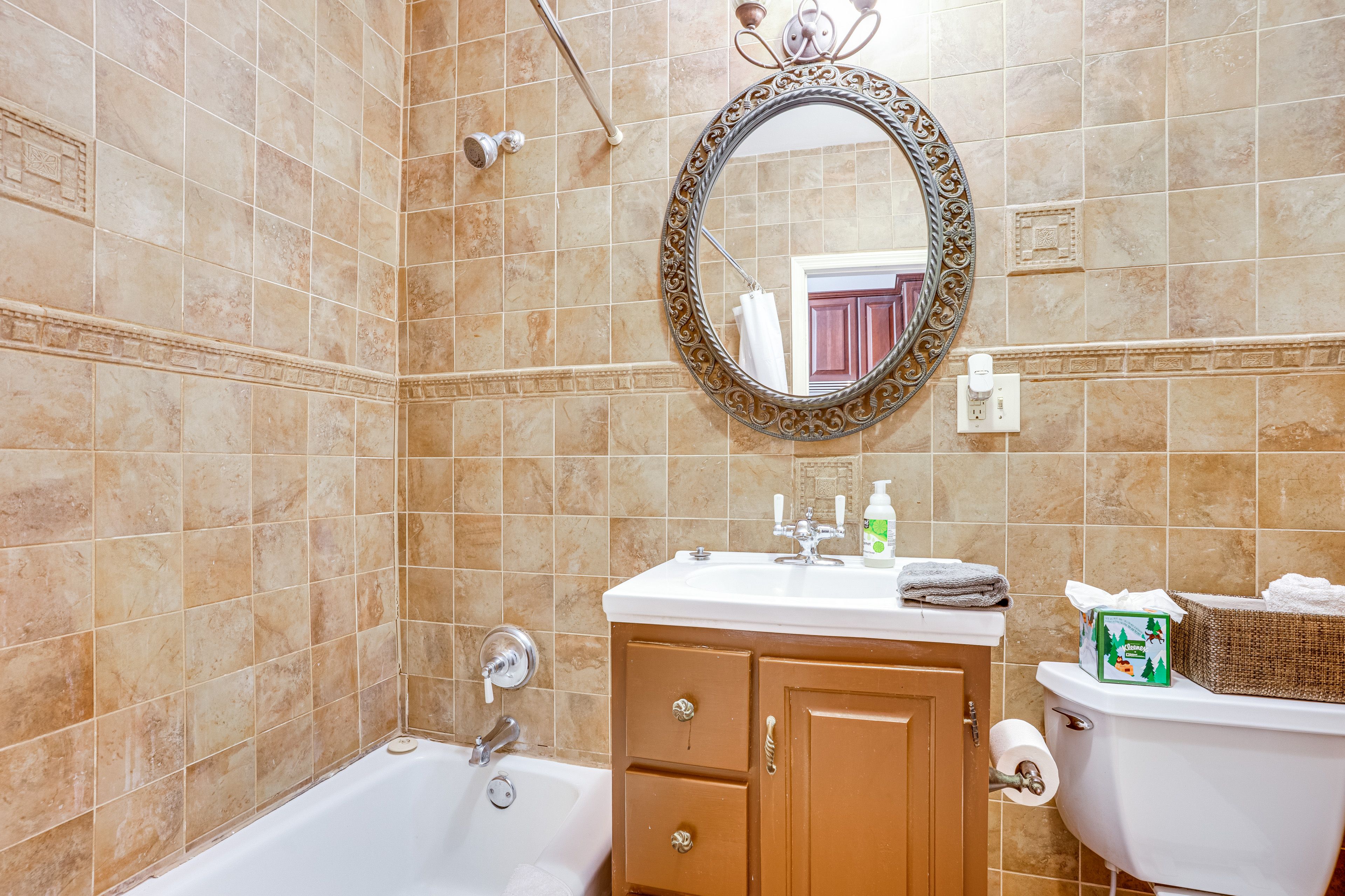Bathroom | Towels Provided