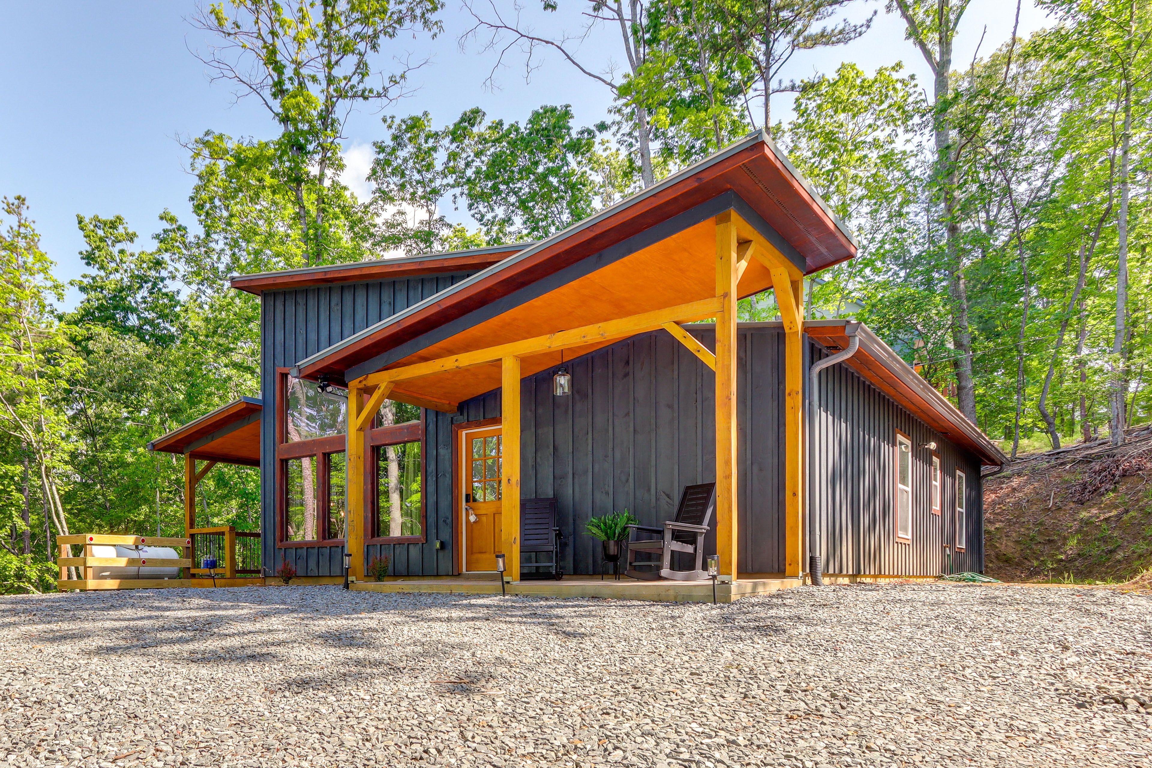 Ellijay Vacation Rental | 2BR + Loft | 2BA | 2 Steps to Enter | 1,607 Sq Ft