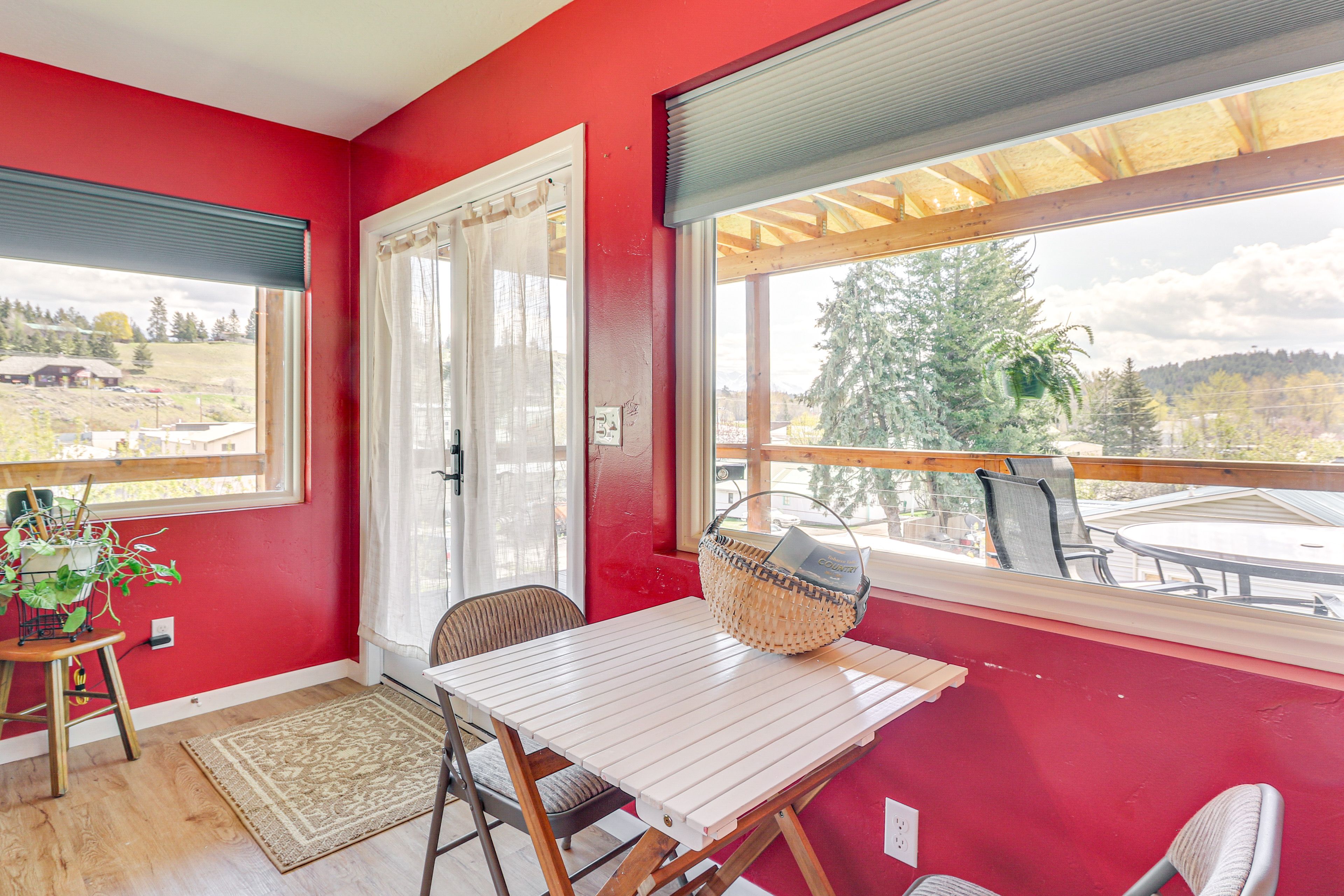Dining Area | 2nd Floor