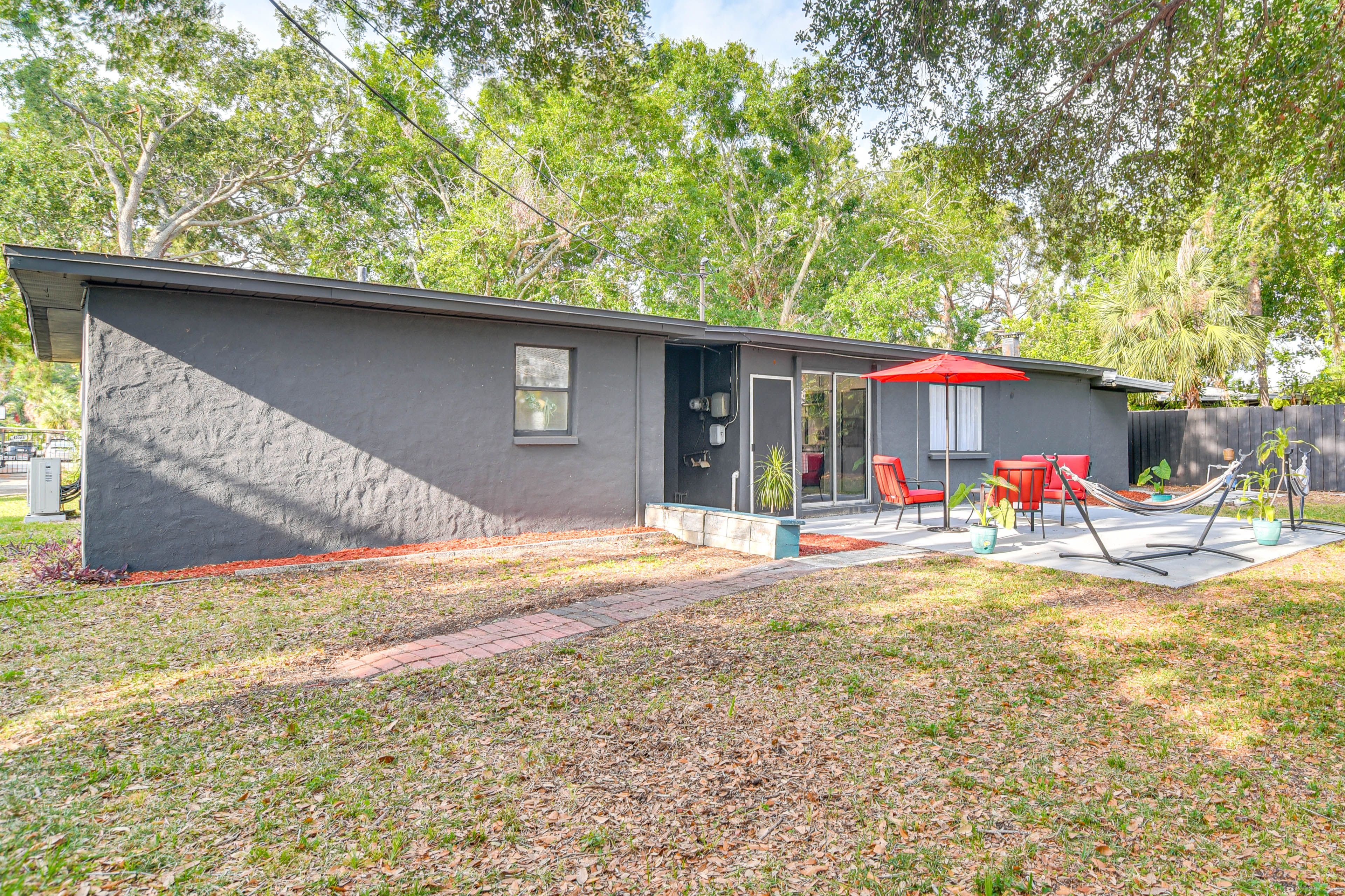 House Exterior | Furnished Patio | 2 Hammocks | Fenced Backyard