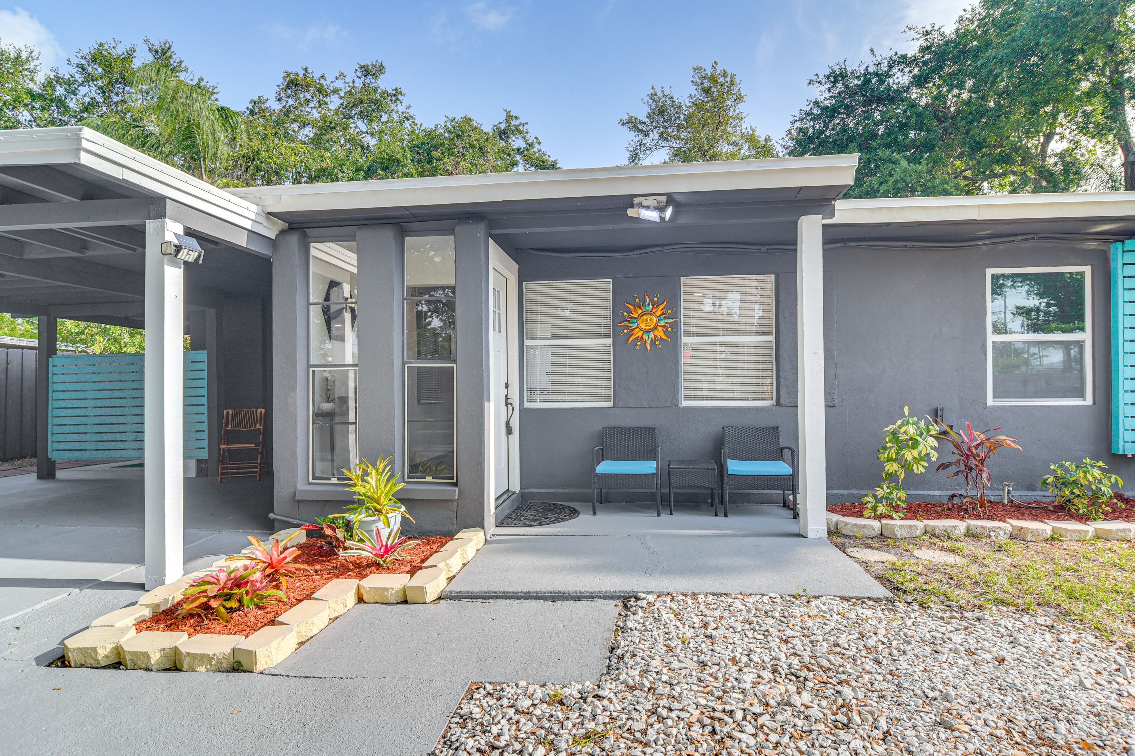 House Exterior | Furnished Porch