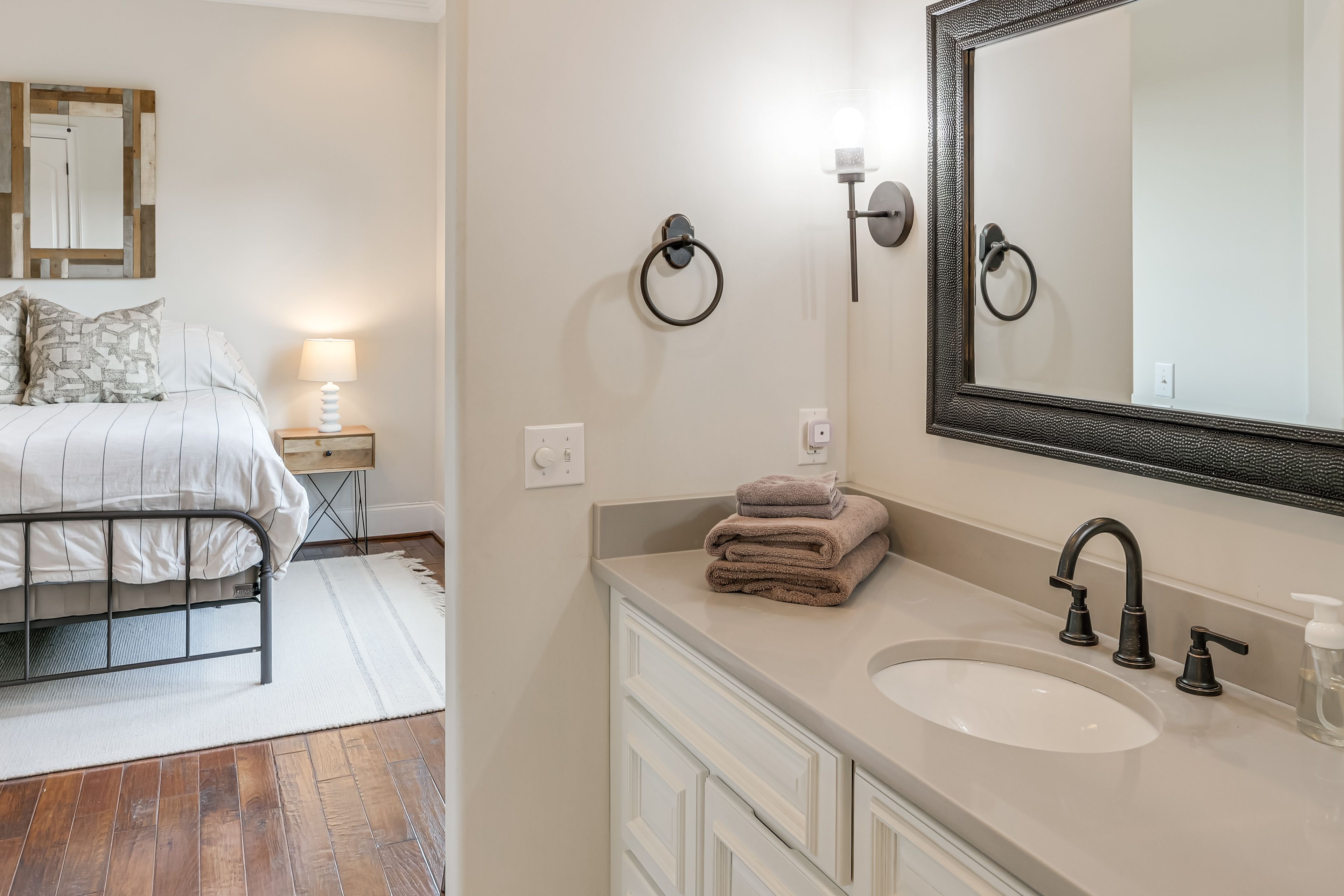 Full Bathroom | Main Level