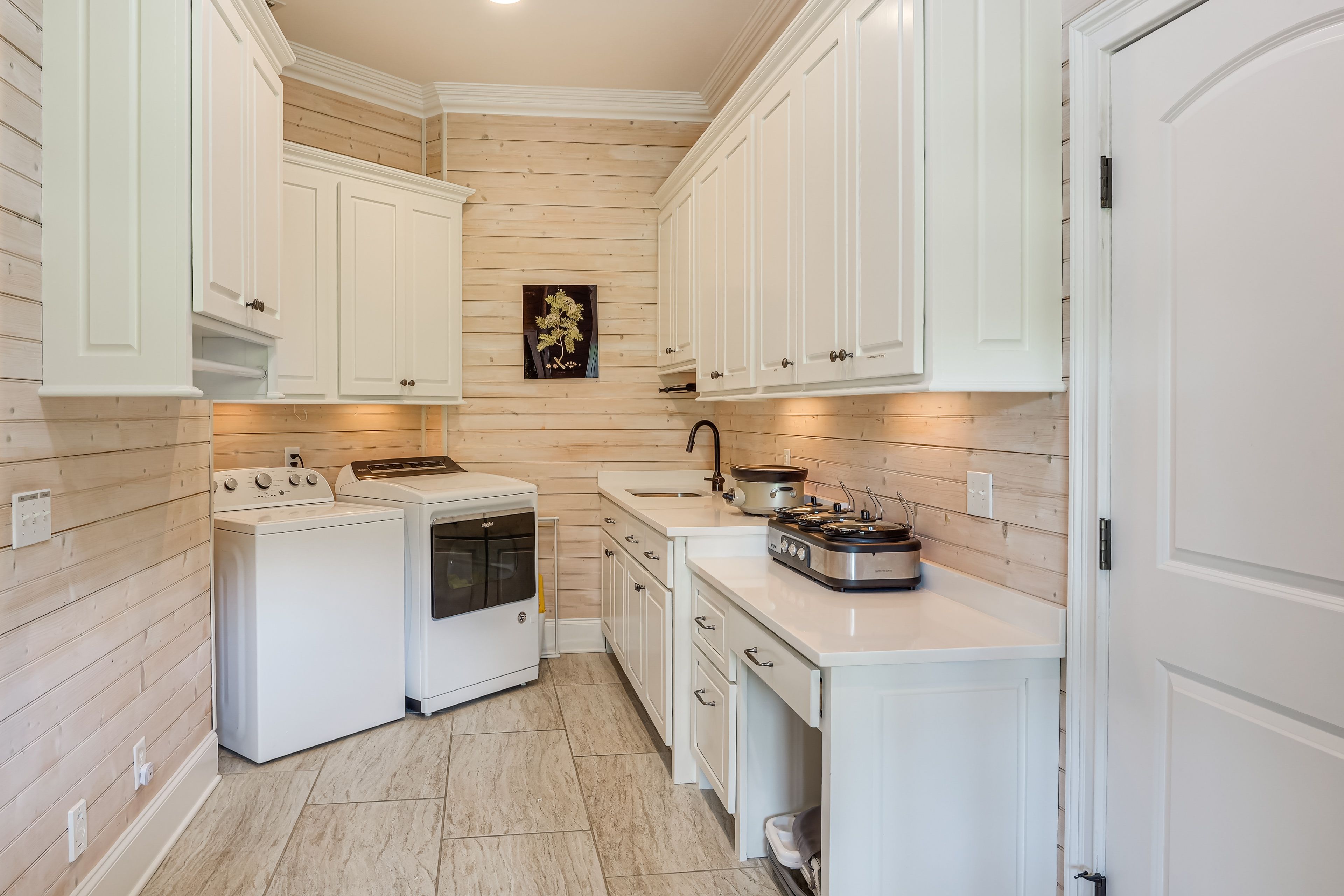 Laundry Room | Lower Level