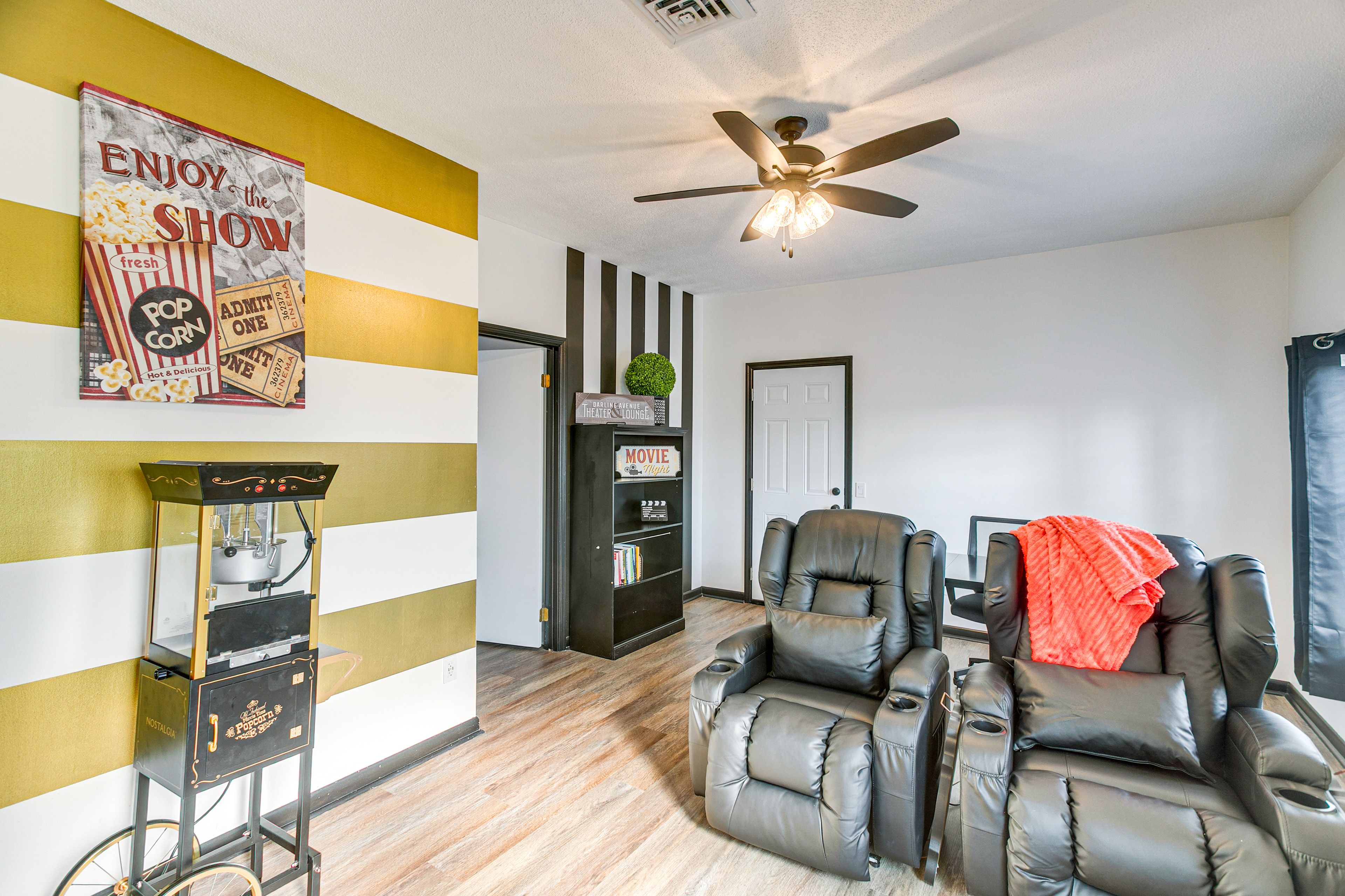 Movie Room | Reclining Massage Chairs