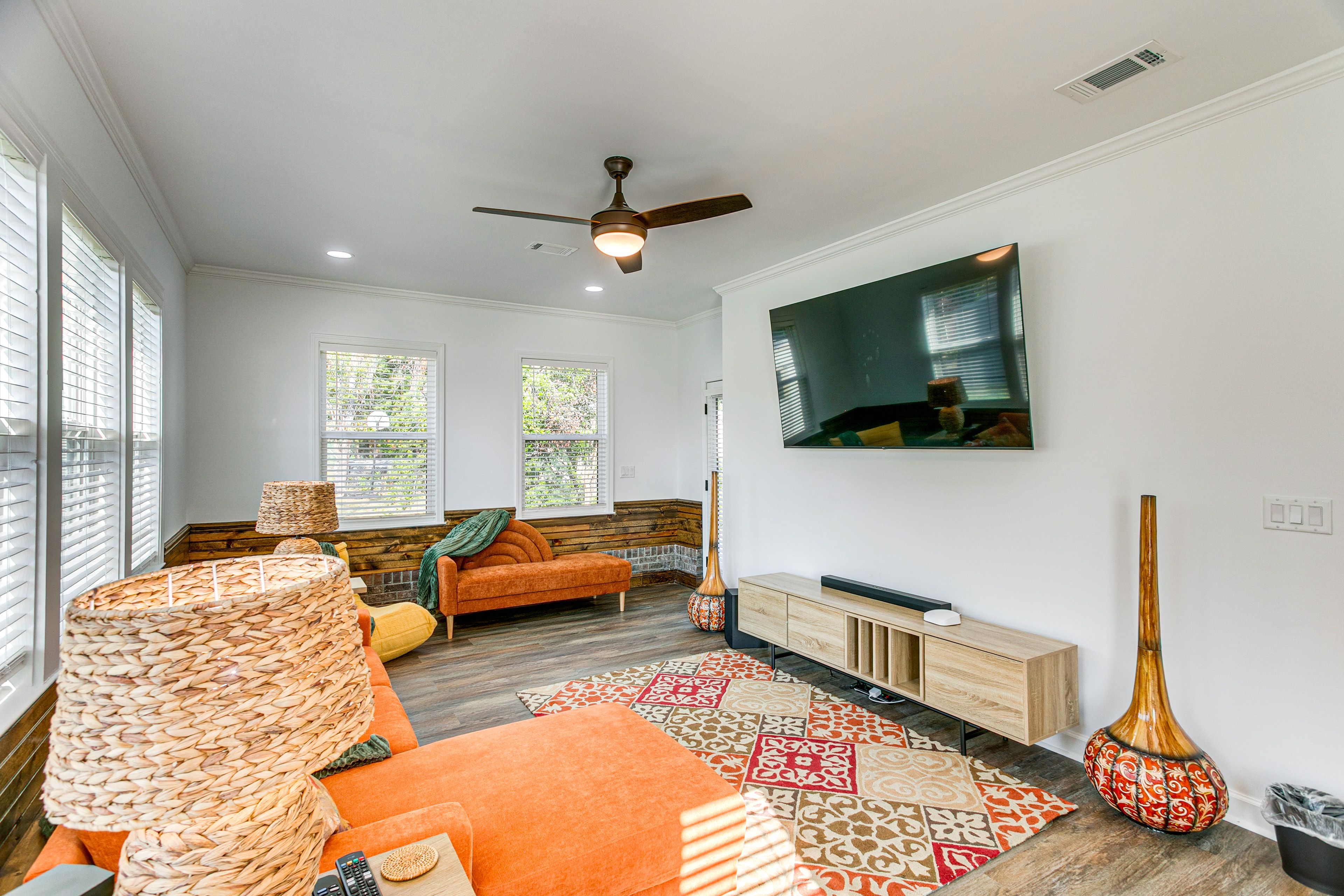 Living Room | Smart TV | Books