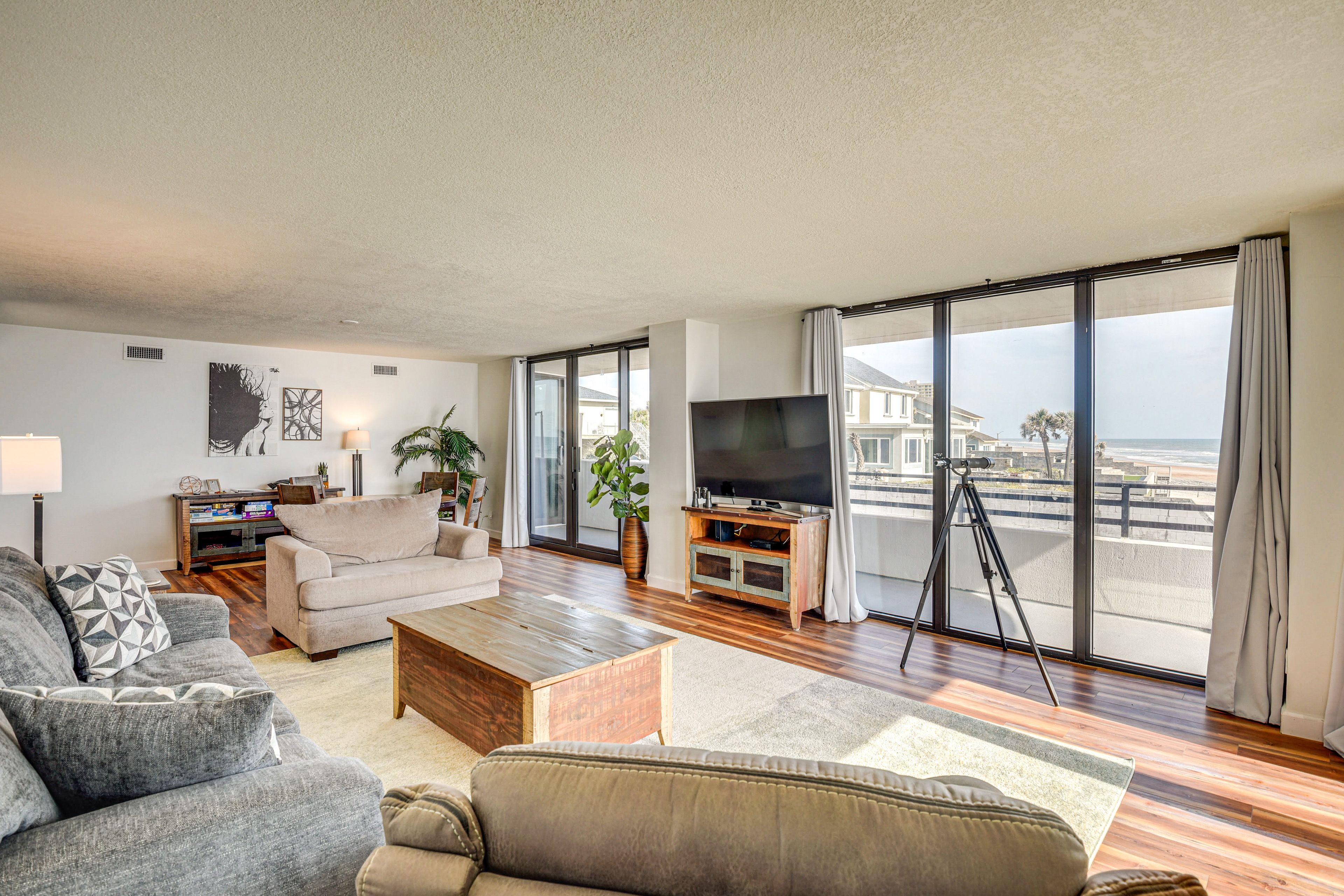 Living Room | Telescope | Board Games