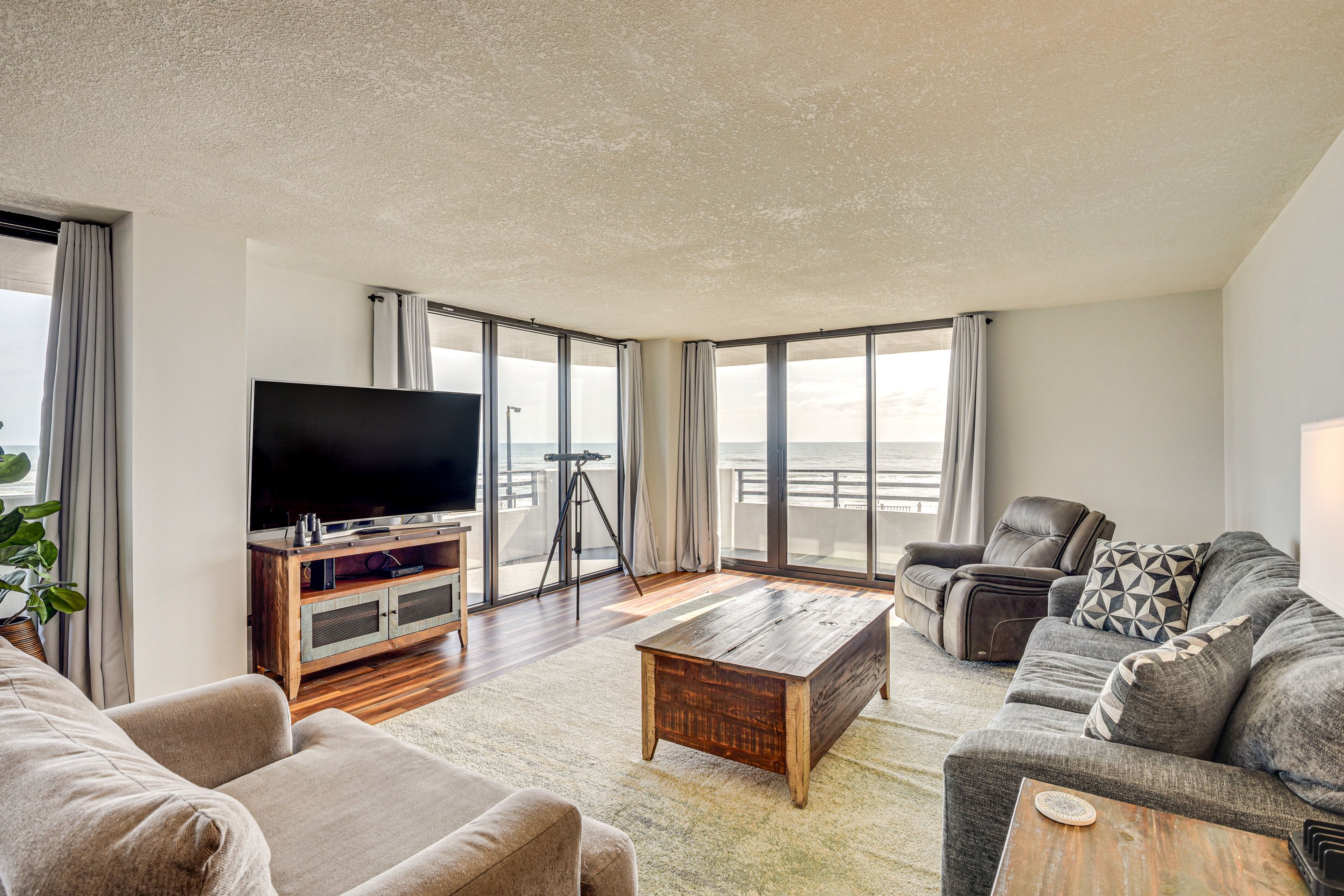 Daytona Beach Vacation Rental | 3BR | 2BA | 1,735 Sq Ft | Step-Free Entry